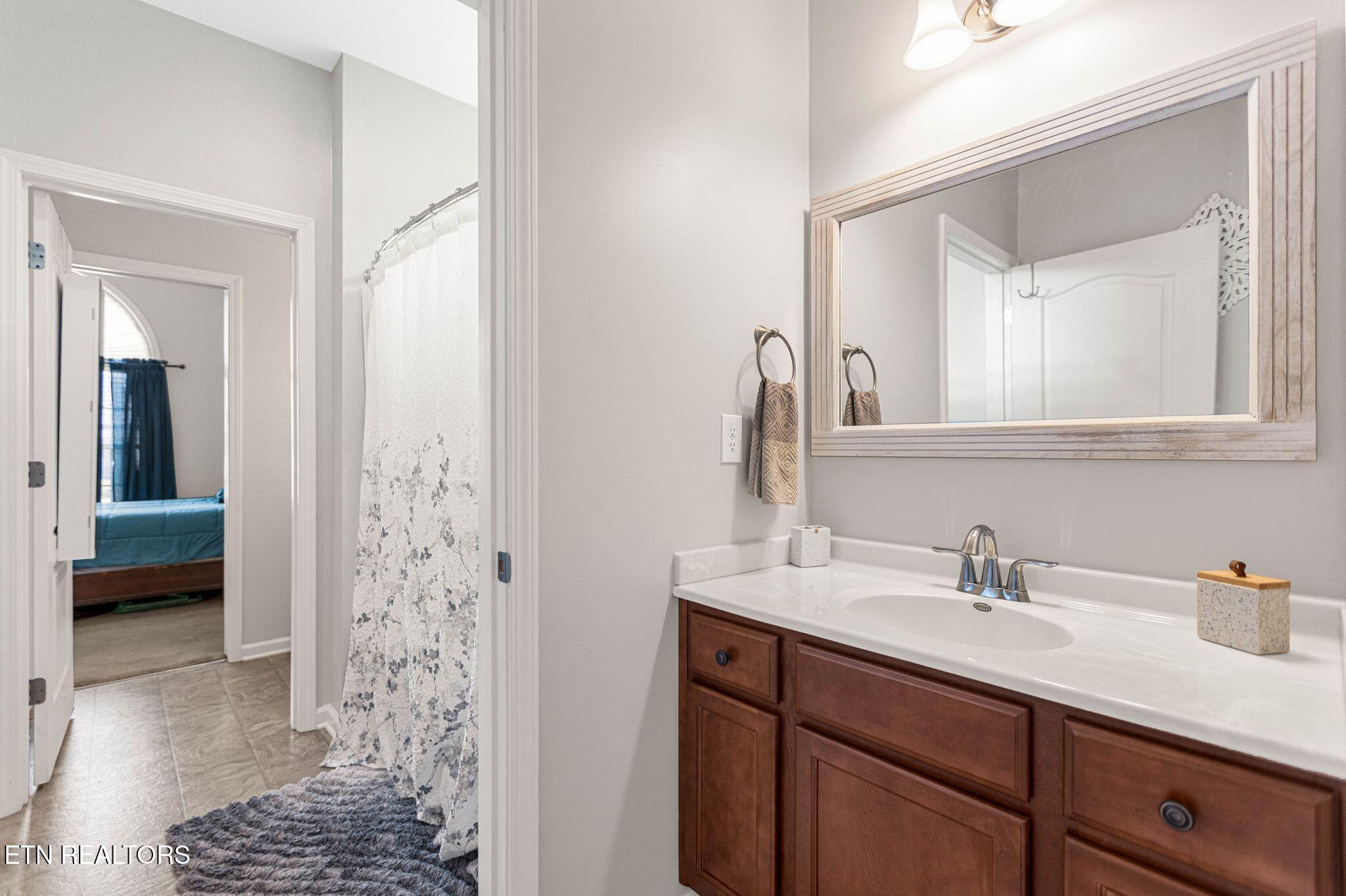1739 Avashire Lane Knoxville TN 37931