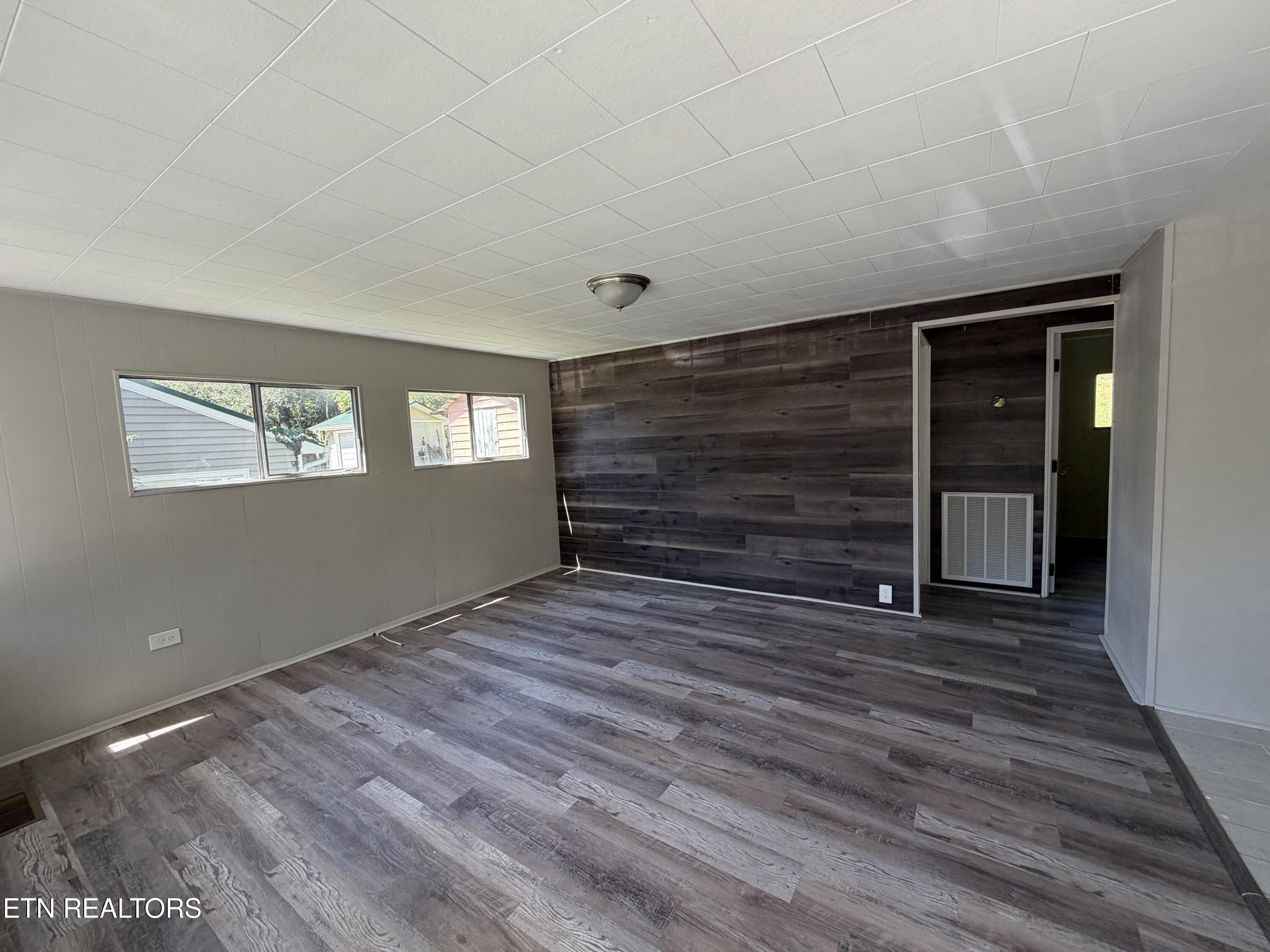 153 Johnson Road Oak Ridge TN 37830