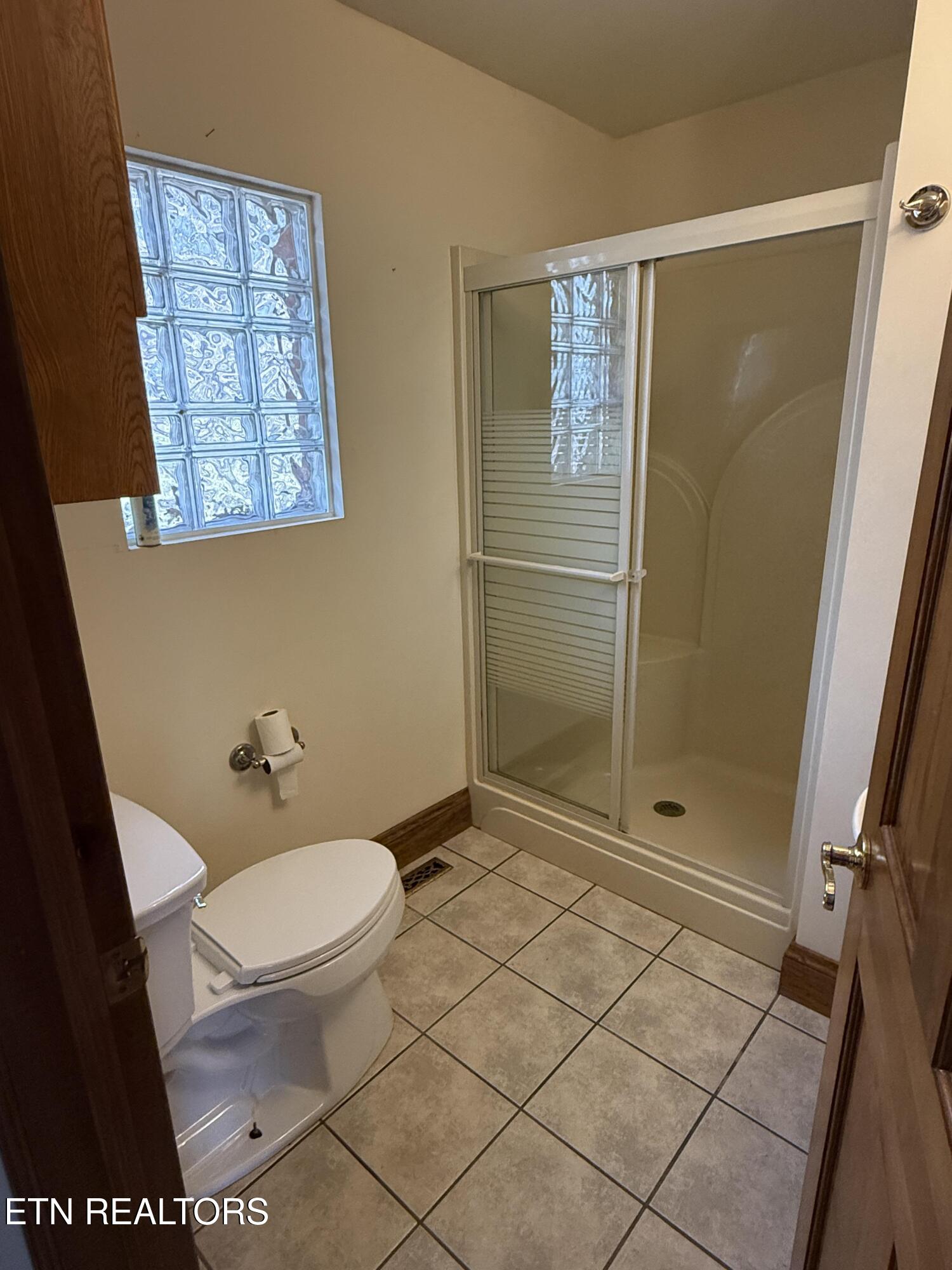 157 Ivanhoe Road Clinton TN 37716
