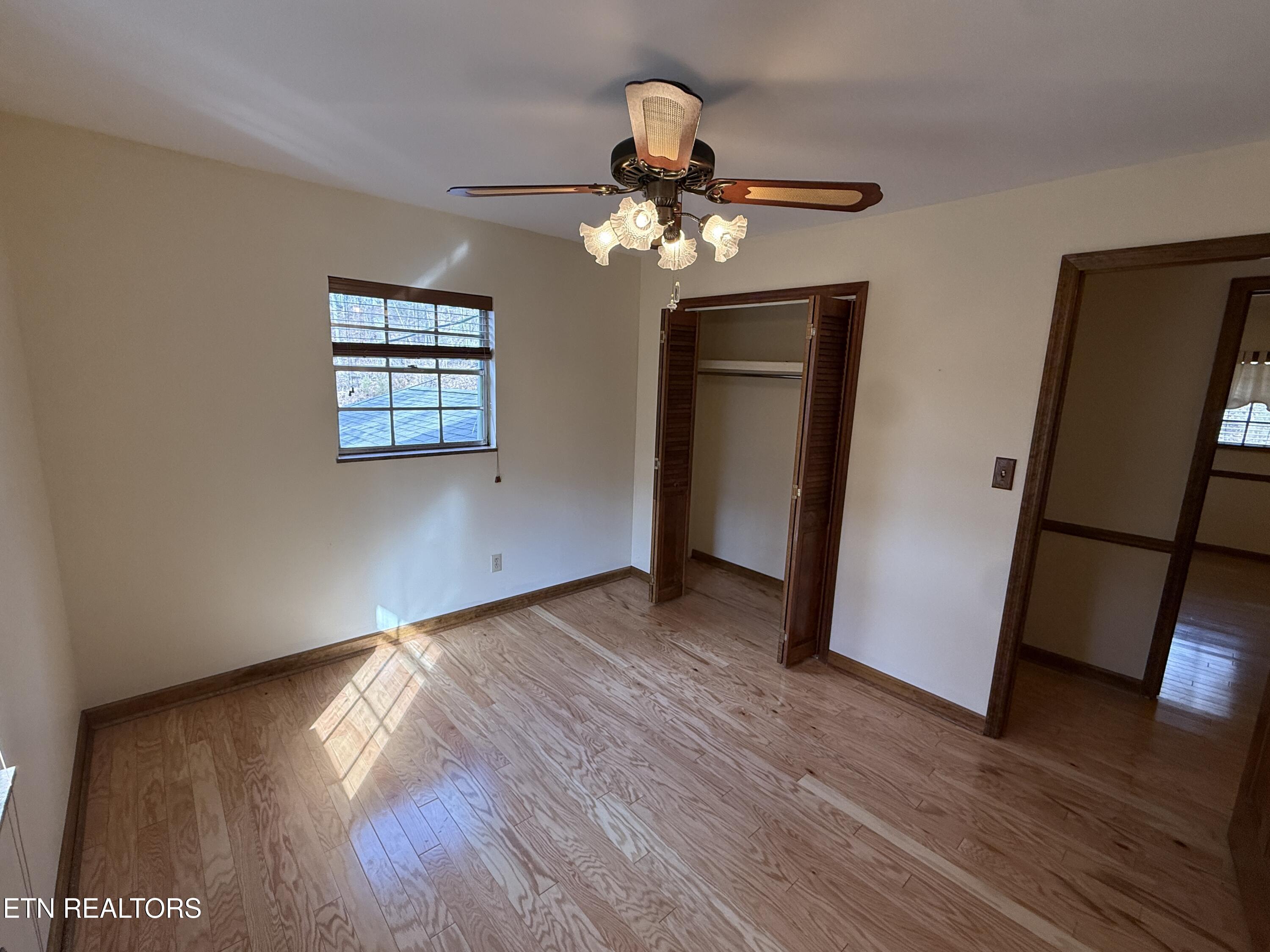 157 Ivanhoe Road Clinton TN 37716