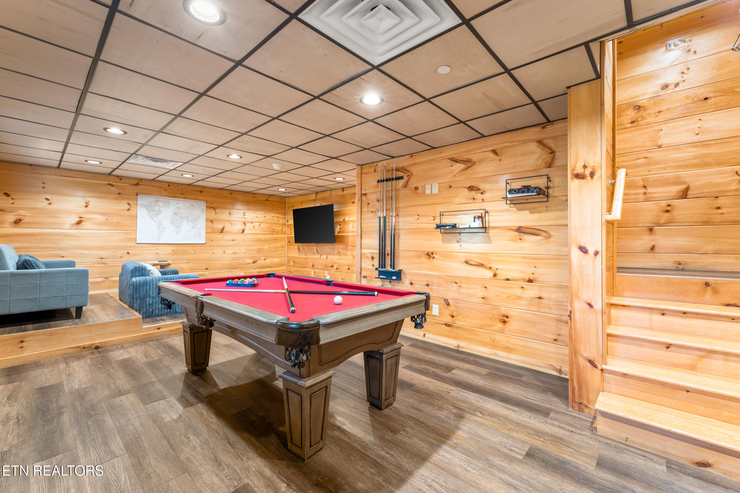 813 String Run Way Street Pigeon Forge TN 37863