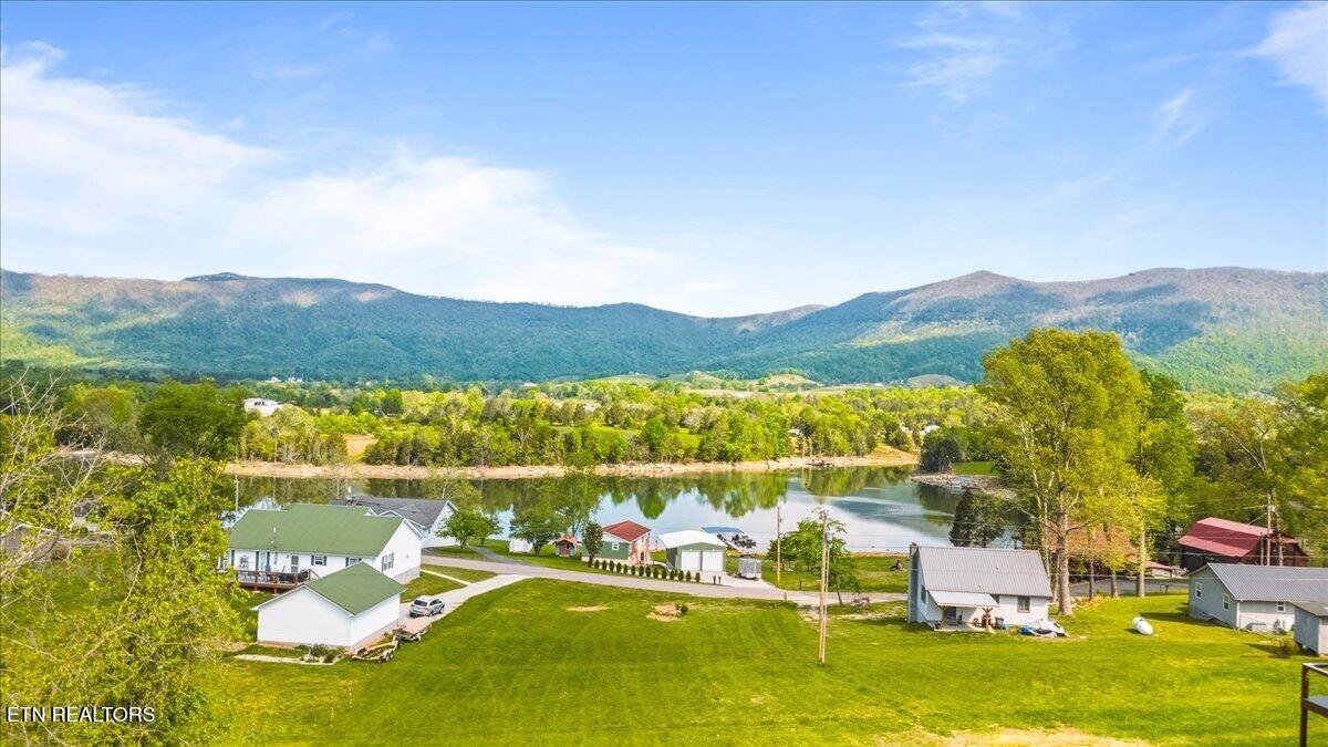 1178 Powell Valley Shores Circle Speedwell TN 37870