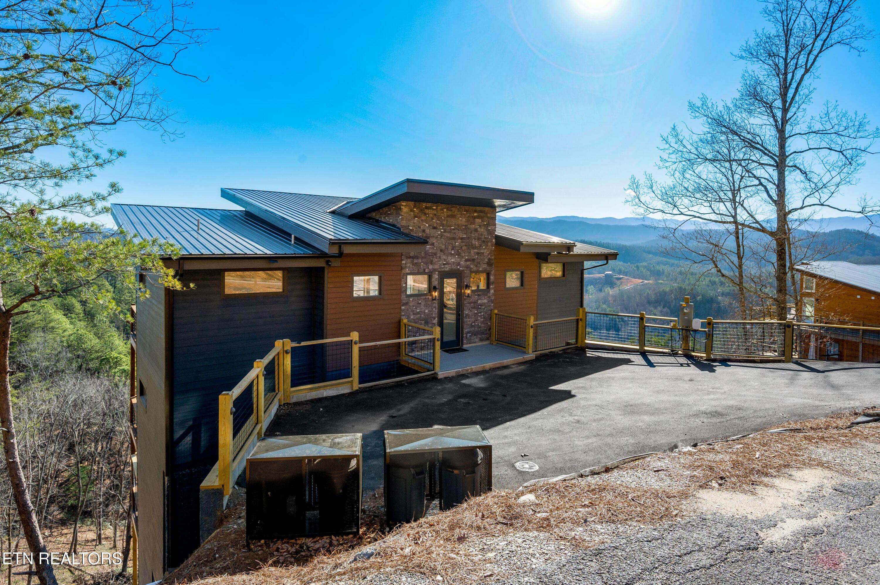 1015 Leslie Way Sevierville TN 37876