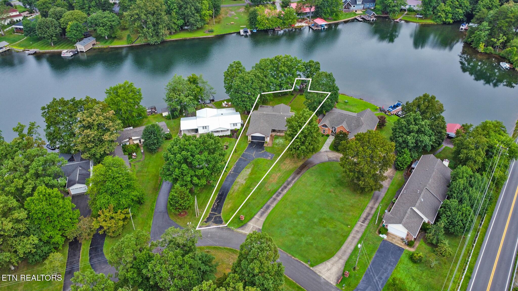 9575 Cherokee Trail Crossville TN 38572