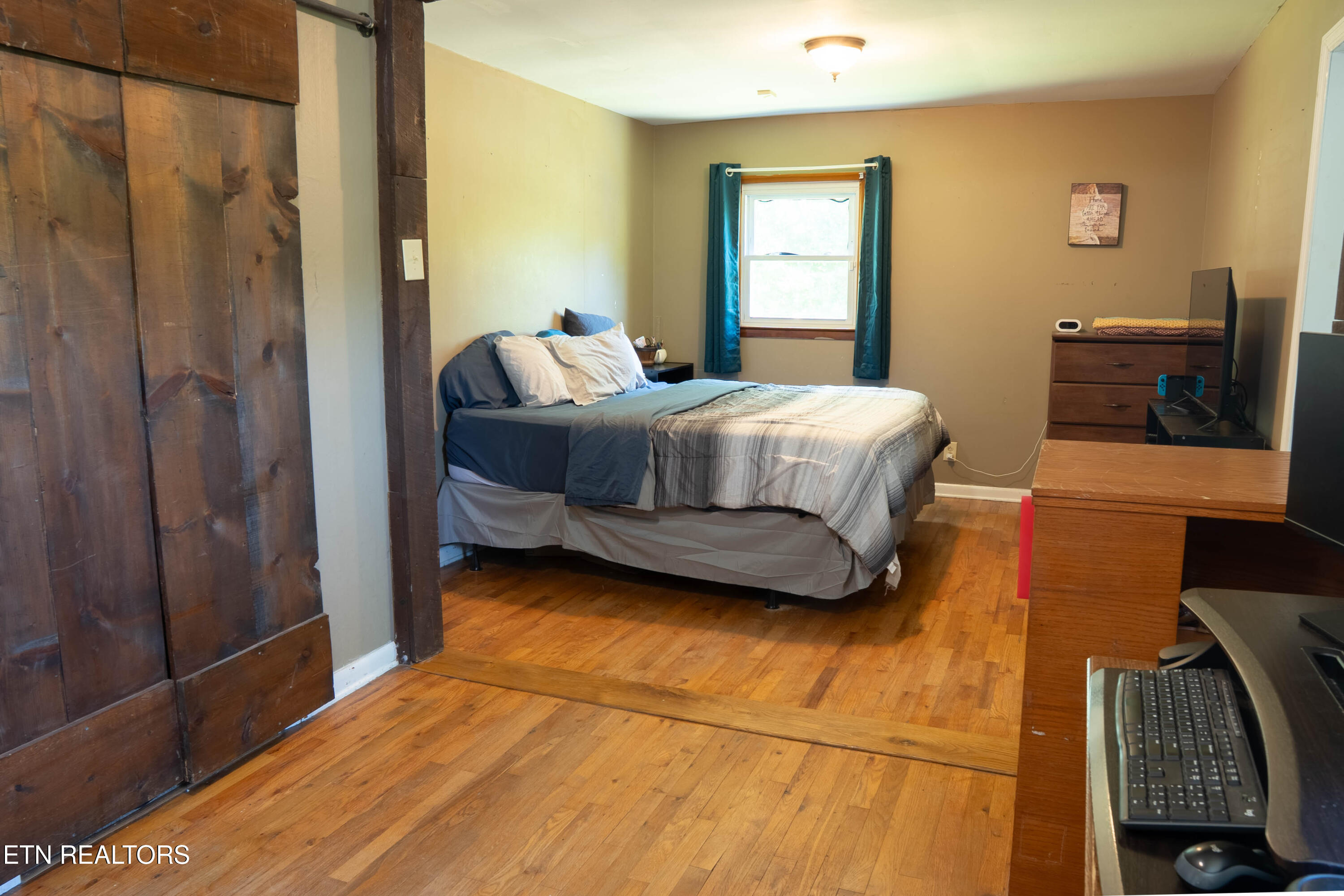 158 Cherry Bottom Road Caryville TN 37714