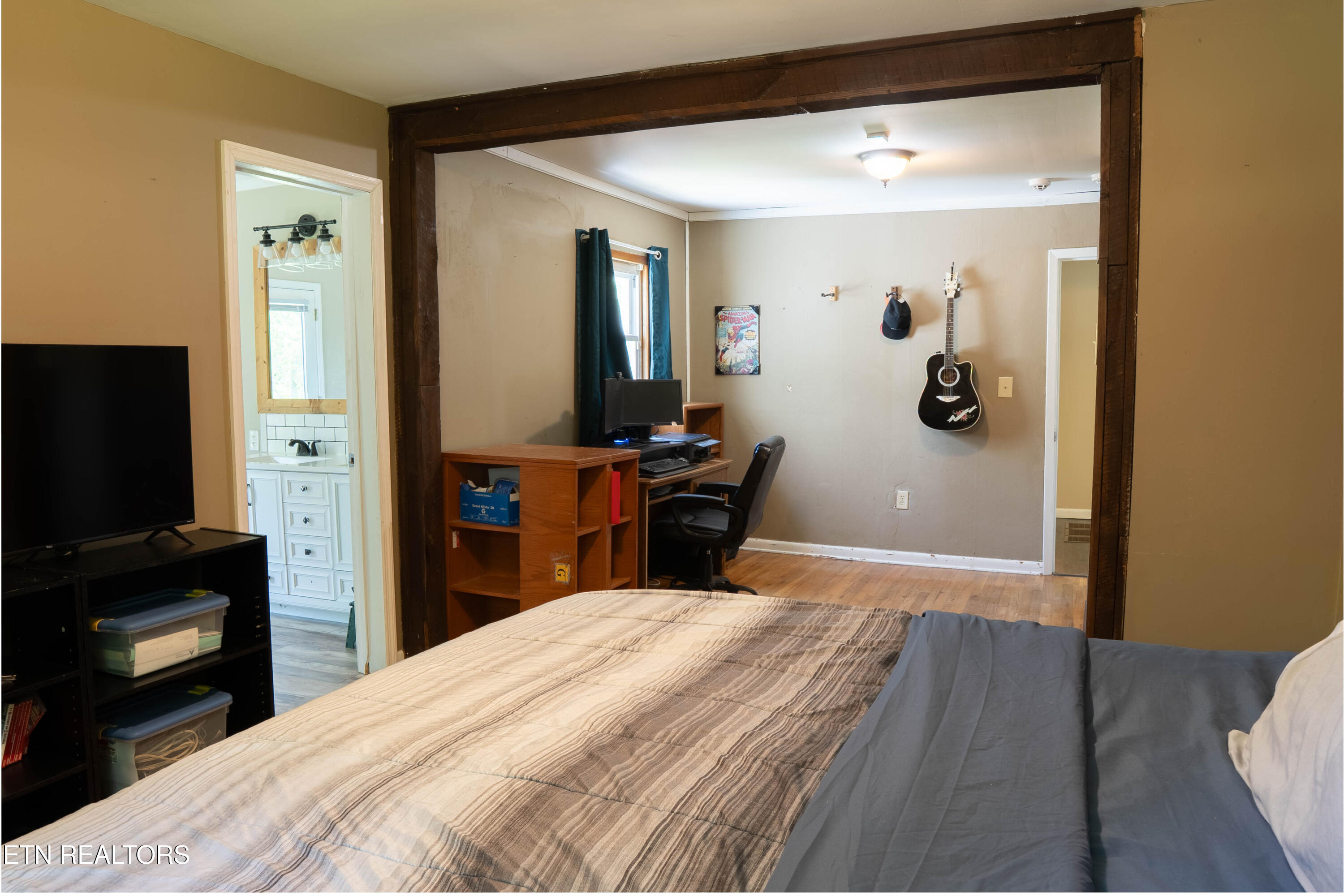 158 Cherry Bottom Road Caryville TN 37714