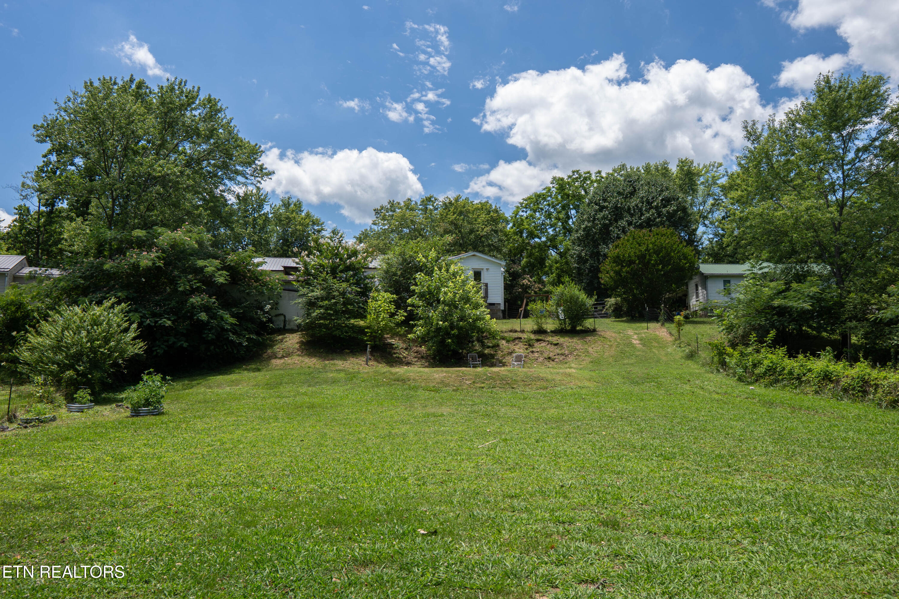 158 Cherry Bottom Road Caryville TN 37714