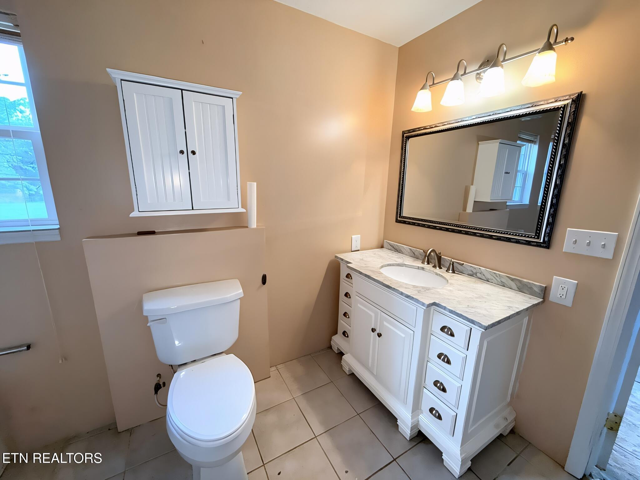 272 Cowan Lane Lafollette TN 37766