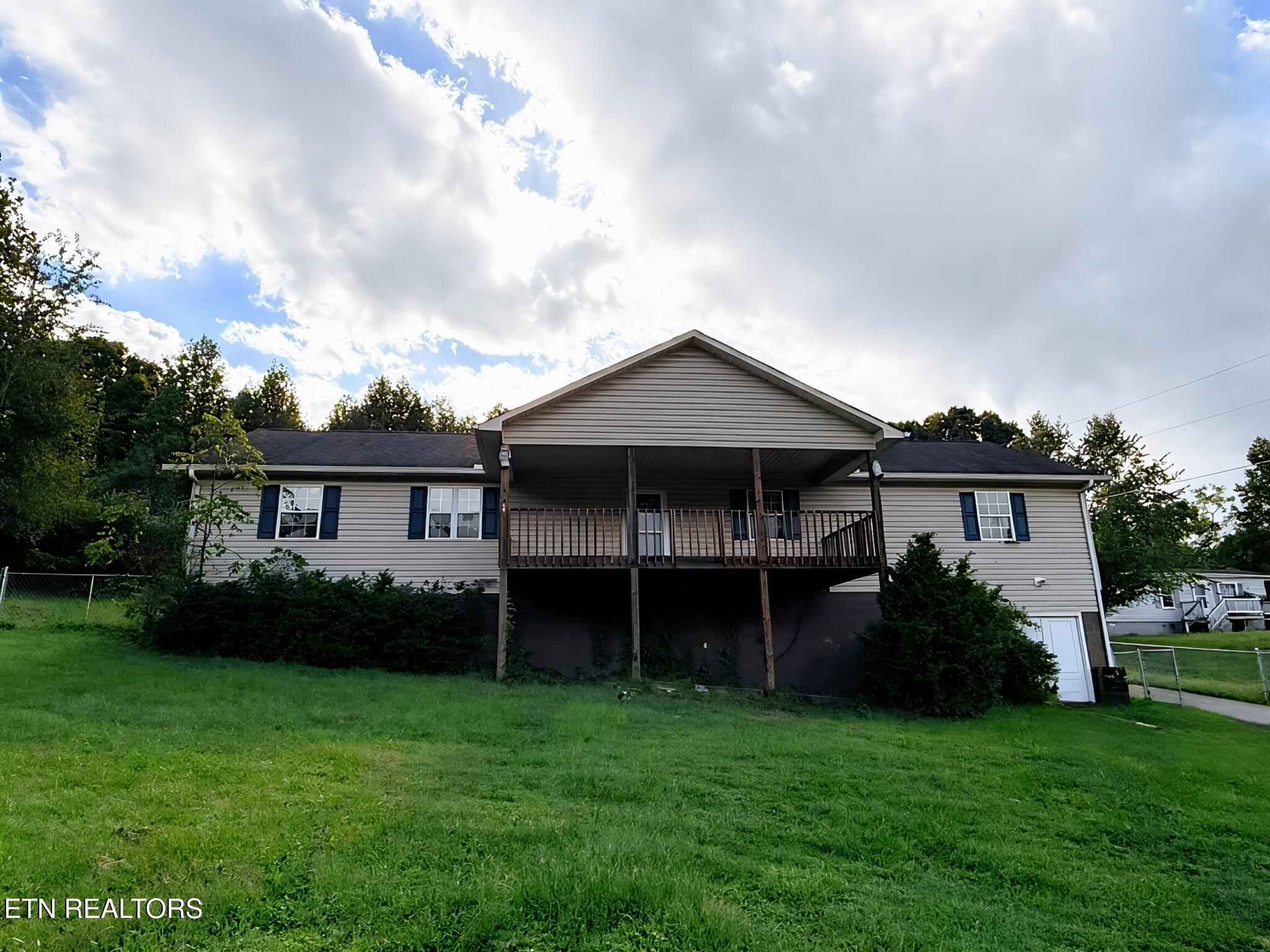 272 Cowan Lane Lafollette TN 37766