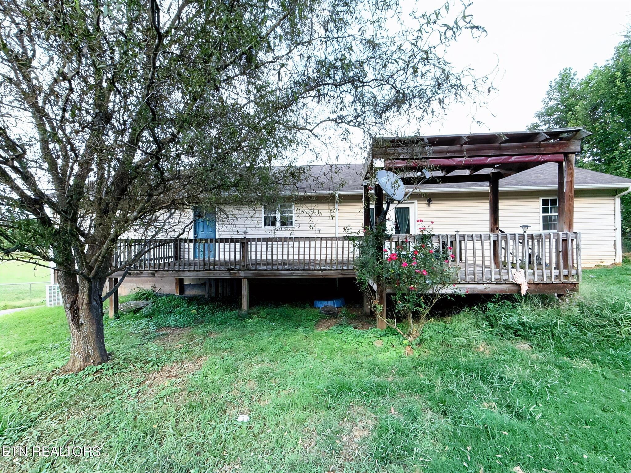 272 Cowan Lane Lafollette TN 37766