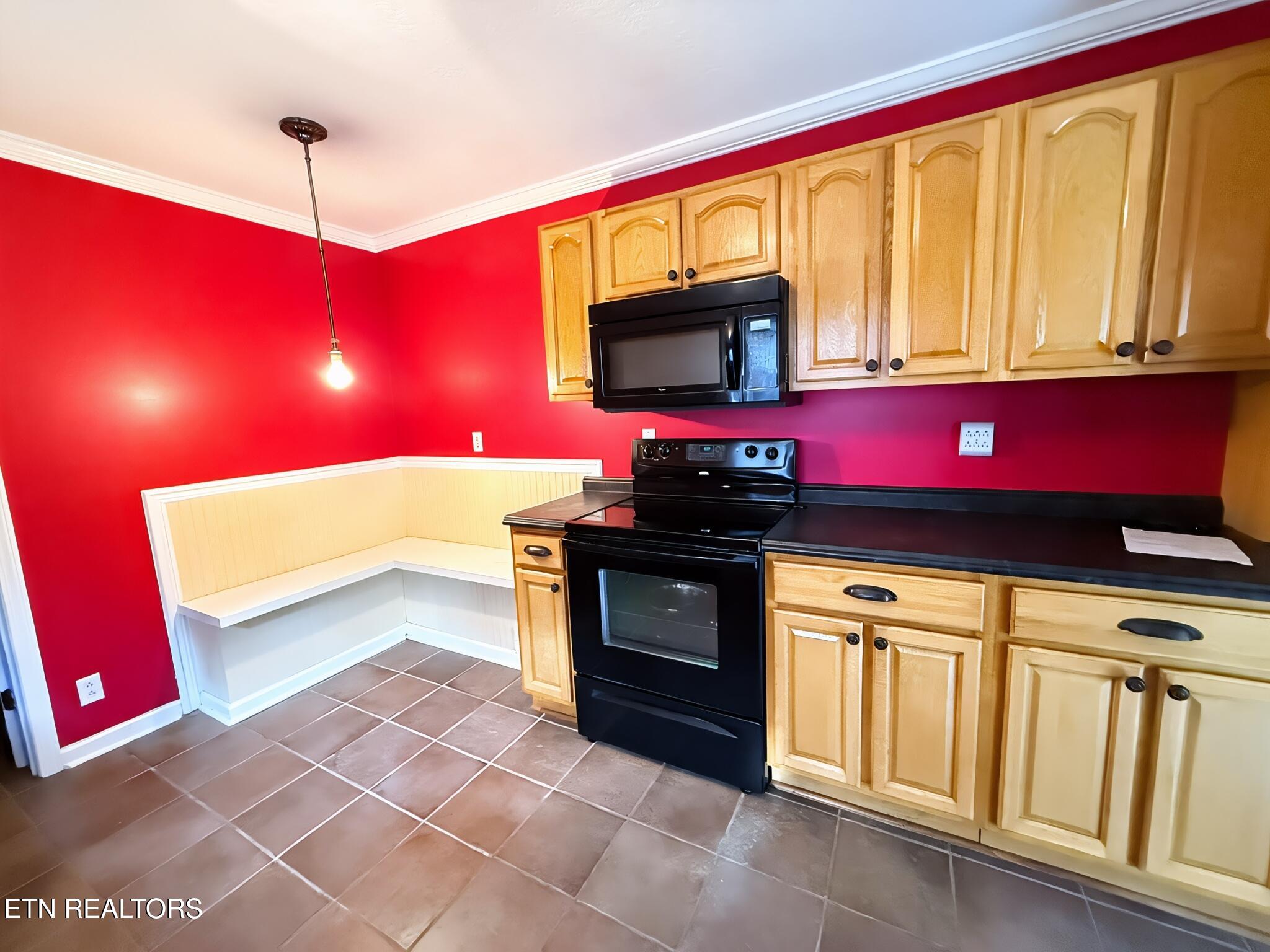 272 Cowan Lane Lafollette TN 37766