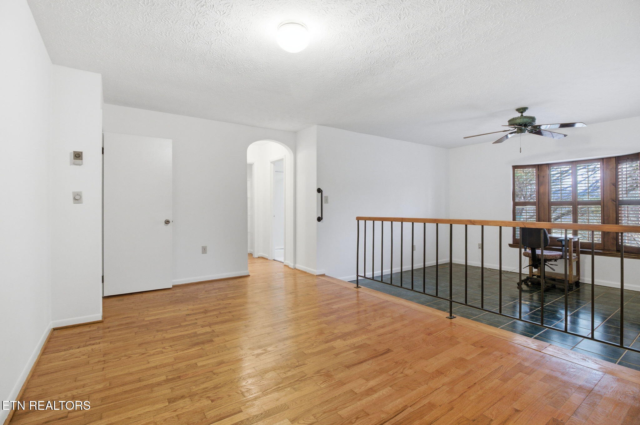 353 E Wolf Valley Road Heiskell TN 37754
