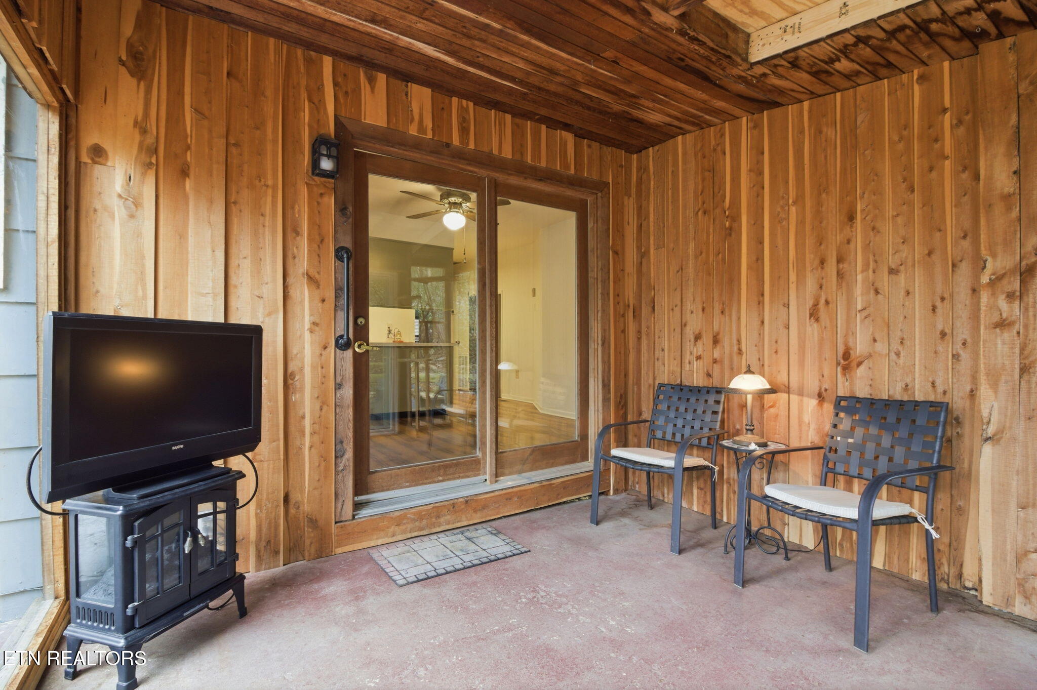 353 E Wolf Valley Road Heiskell TN 37754