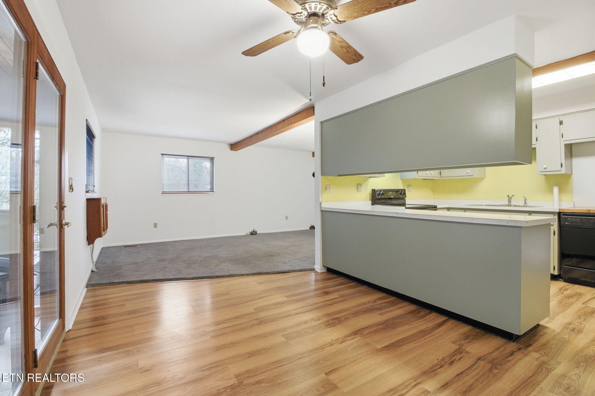 353 E Wolf Valley Road Heiskell TN 37754