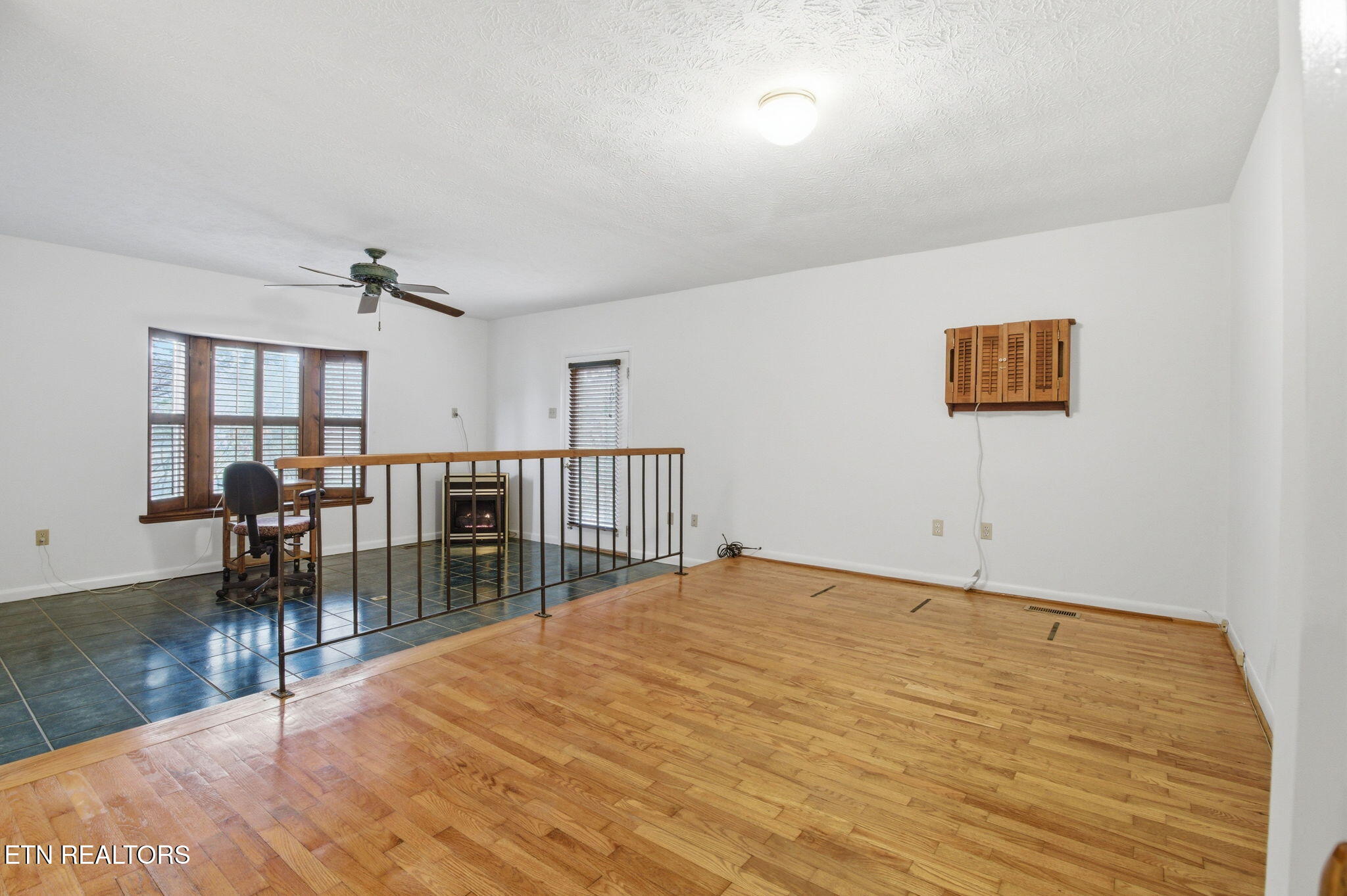 353 E Wolf Valley Road Heiskell TN 37754