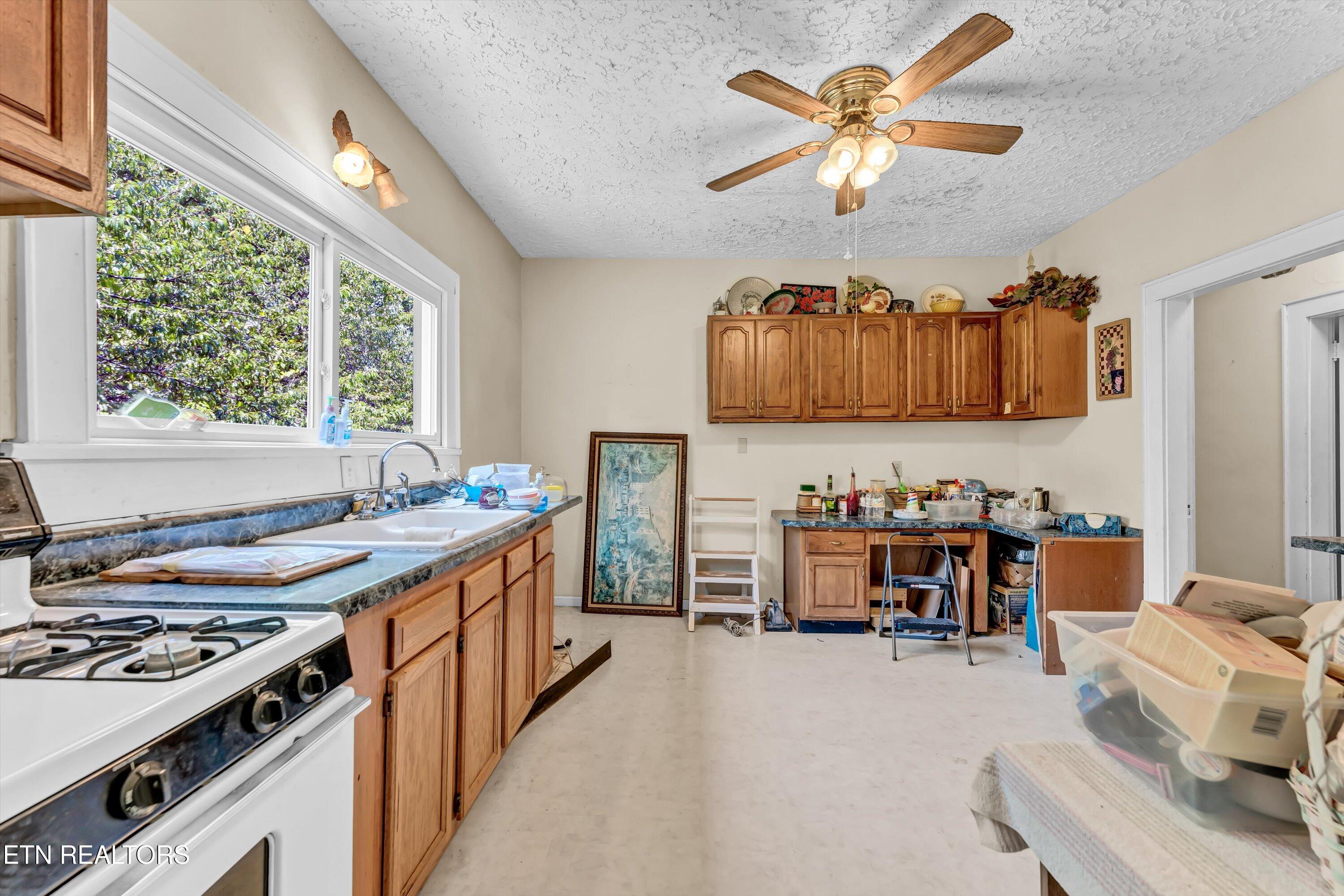 917 Centeroak Drive Knoxville TN 37920