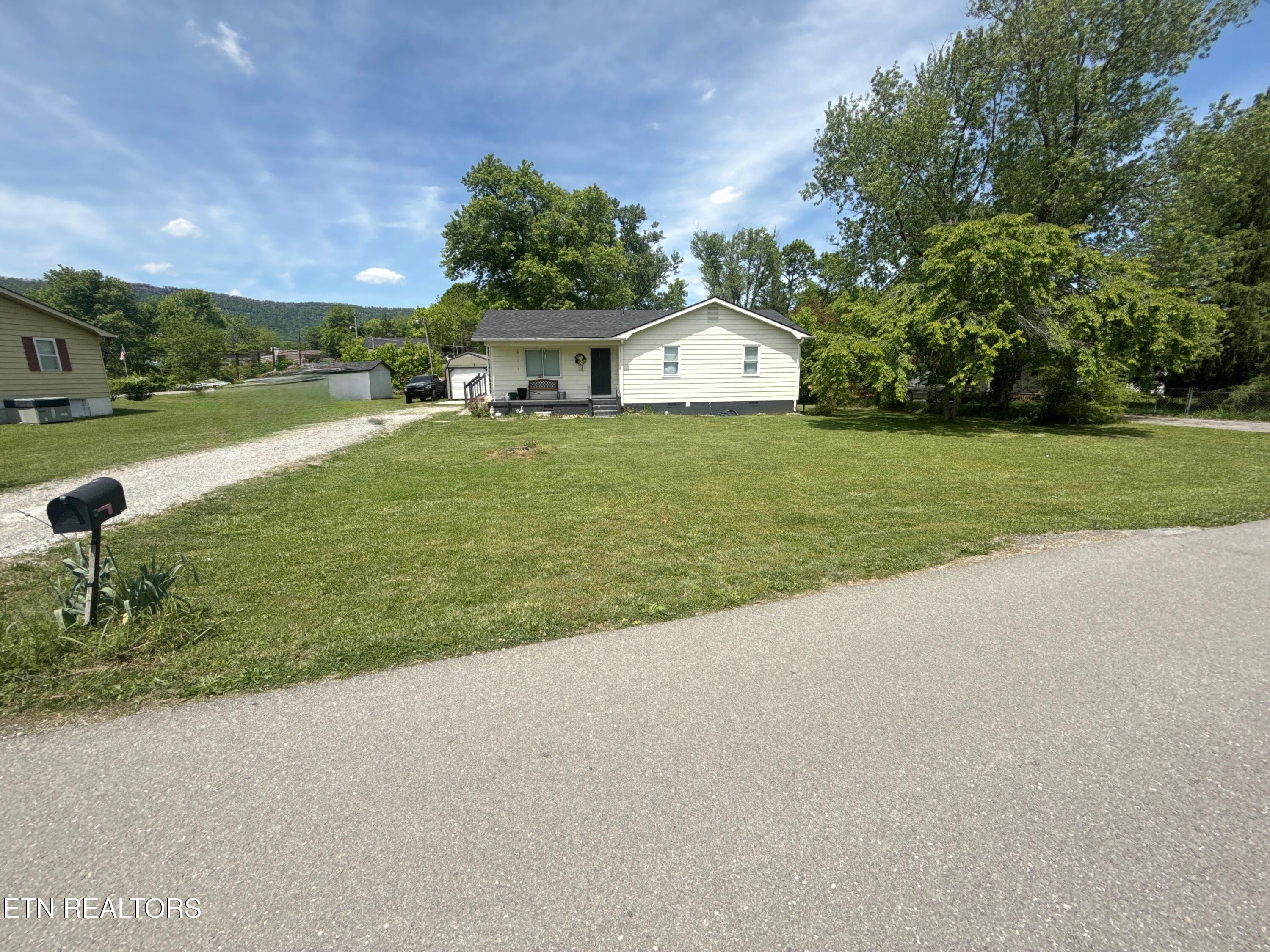 119 Little Creek Lane Lafollette TN 37766