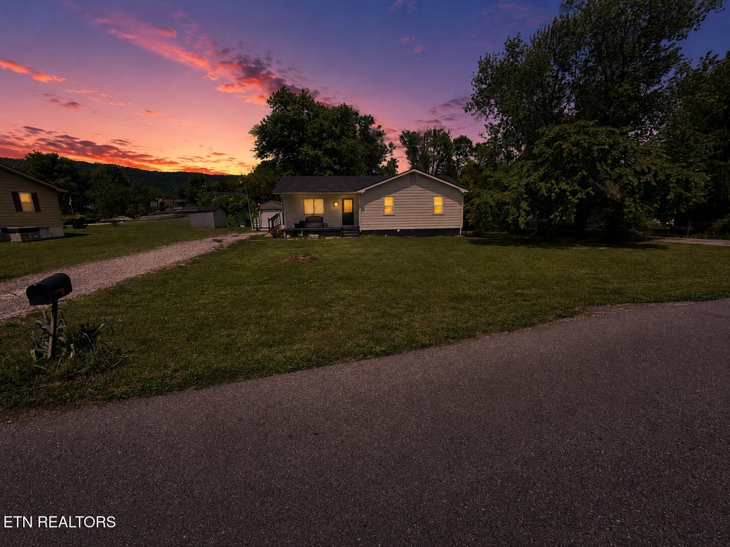 119 Little Creek Lane Lafollette TN 37766