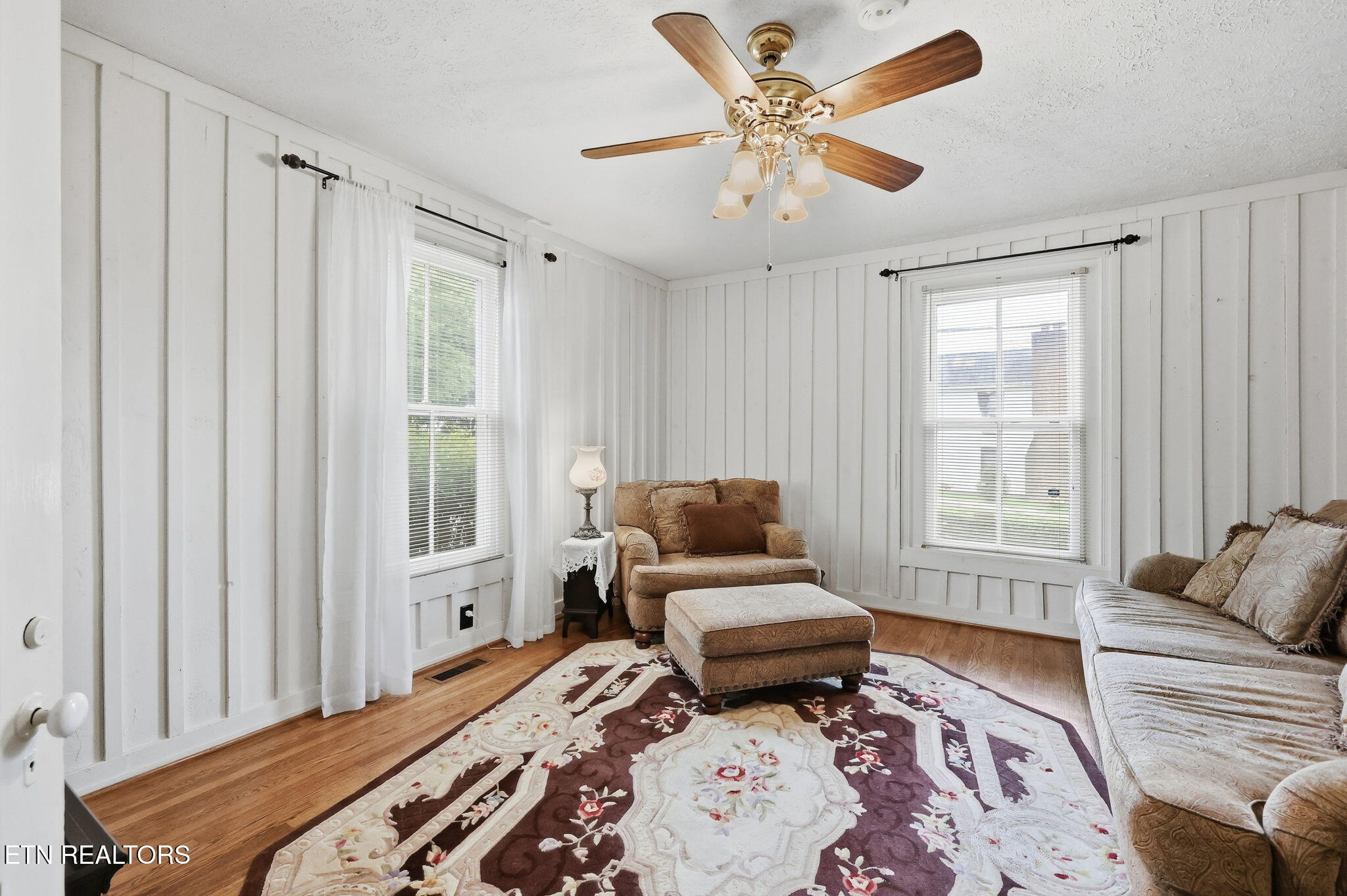 627 Medaris Street Clinton TN 37716