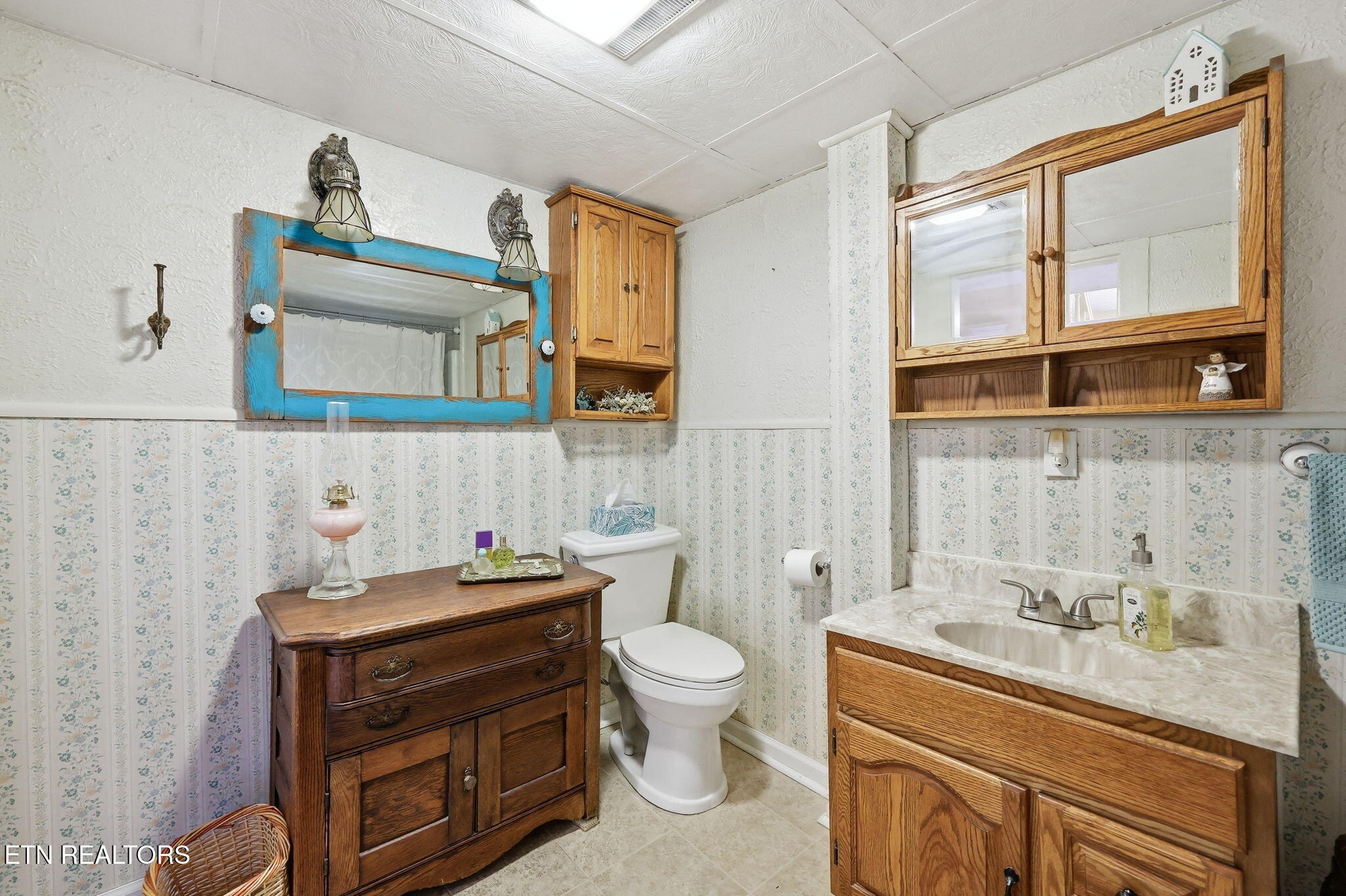 627 Medaris Street Clinton TN 37716