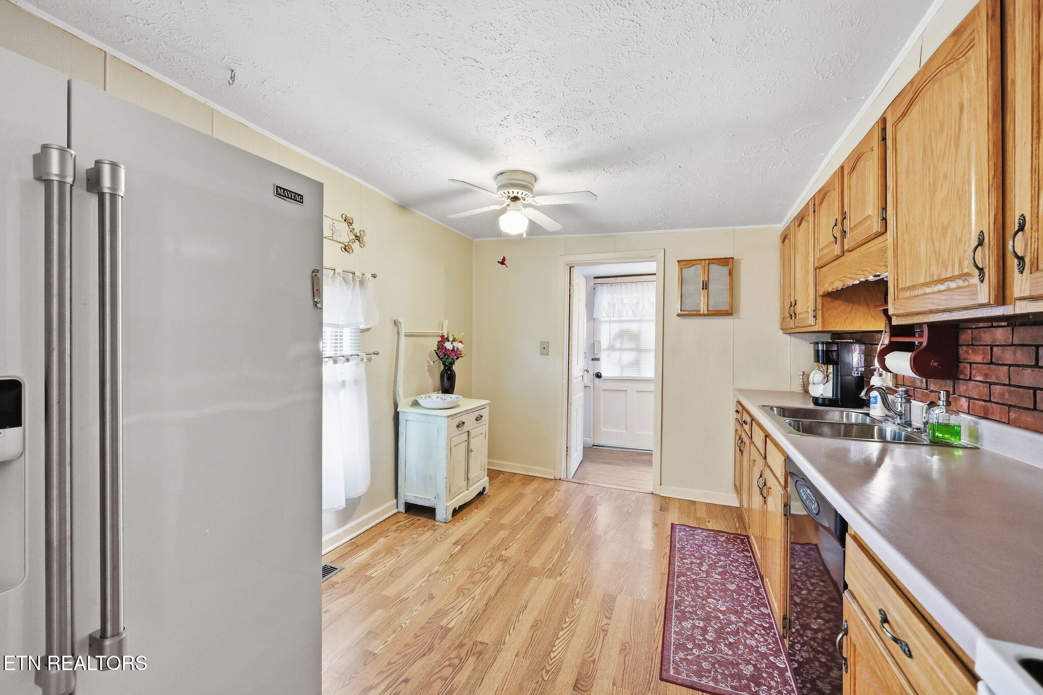 627 Medaris Street Clinton TN 37716