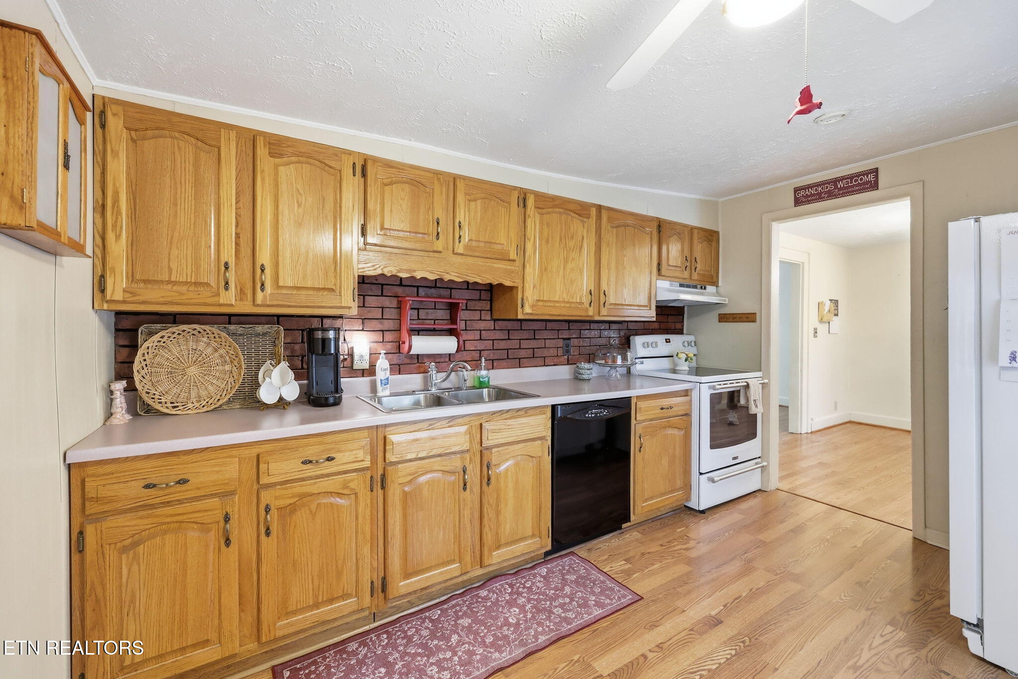 627 Medaris Street Clinton TN 37716