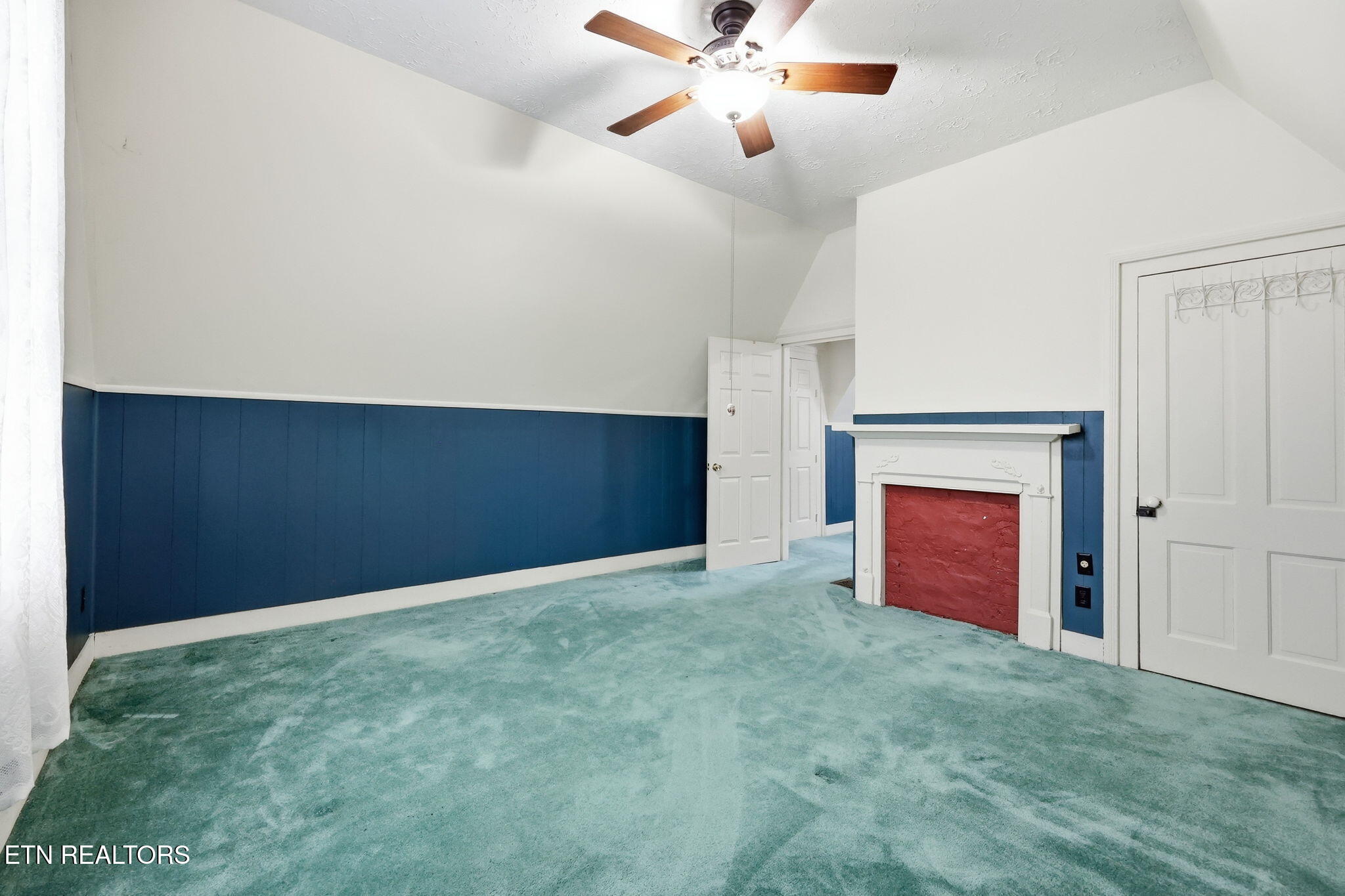 627 Medaris Street Clinton TN 37716