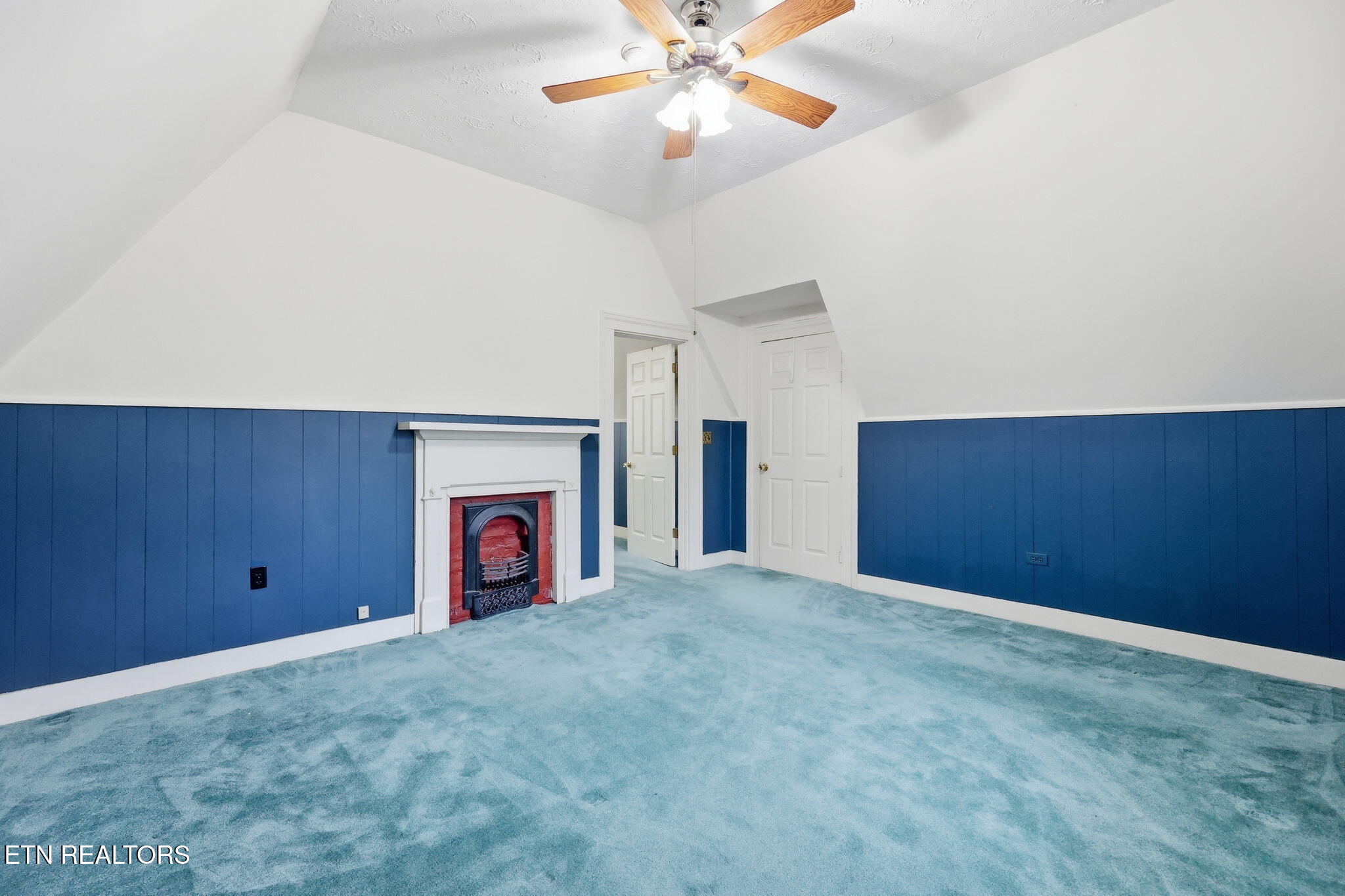 627 Medaris Street Clinton TN 37716