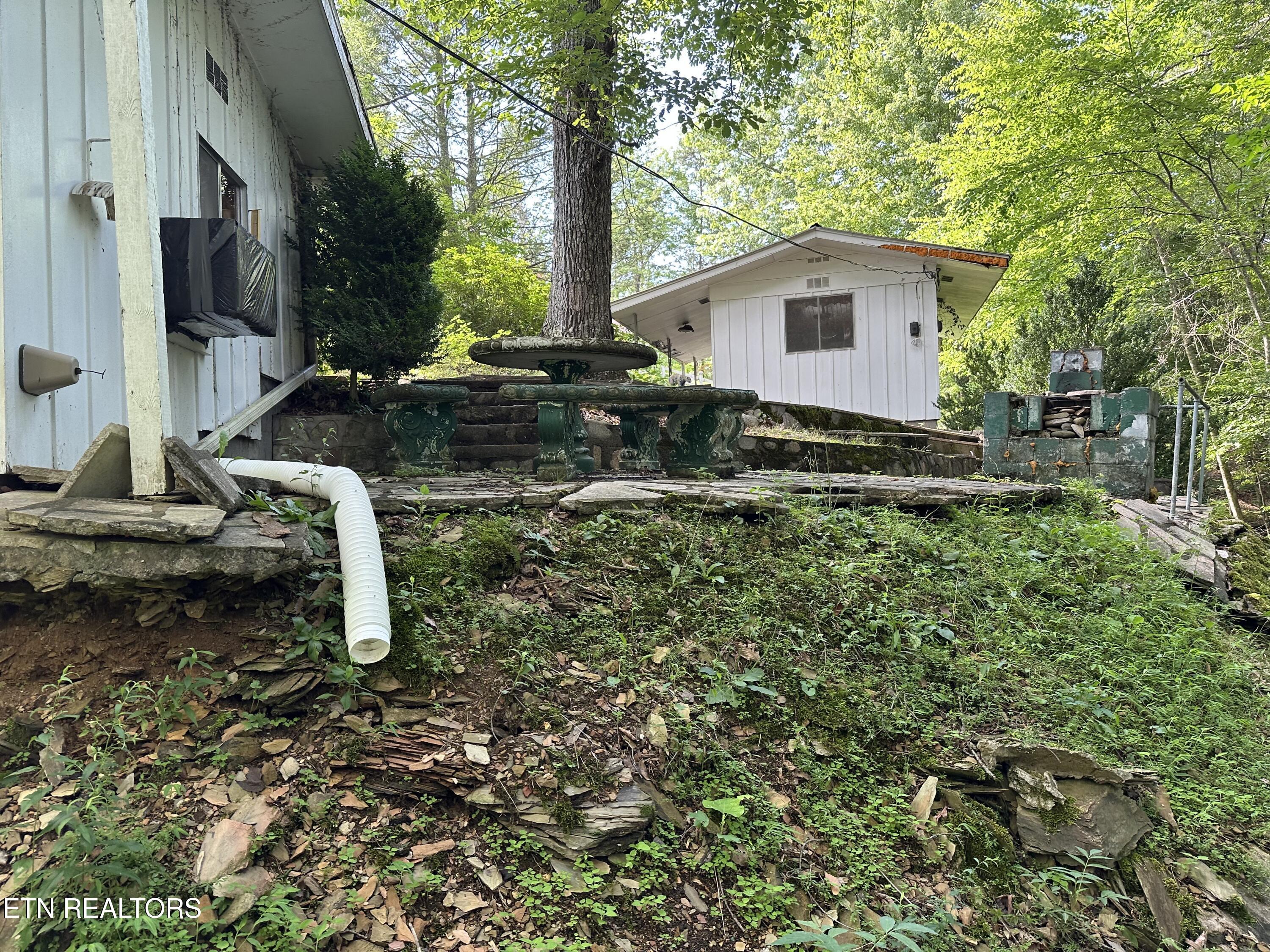 1138 Little Smoky Road Gatlinburg TN 37738