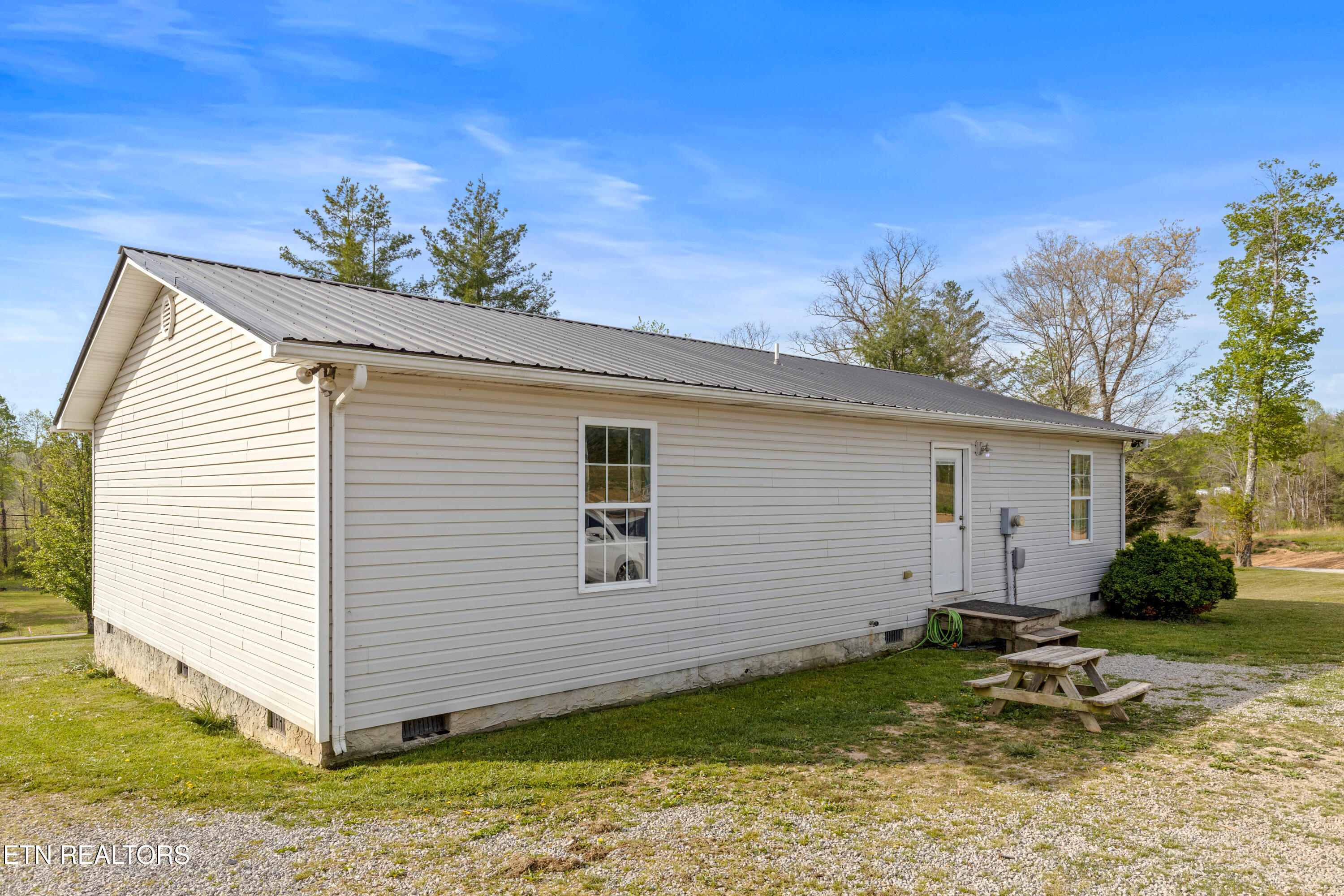 90 Illuminary Firetower Road Spring City TN 37381