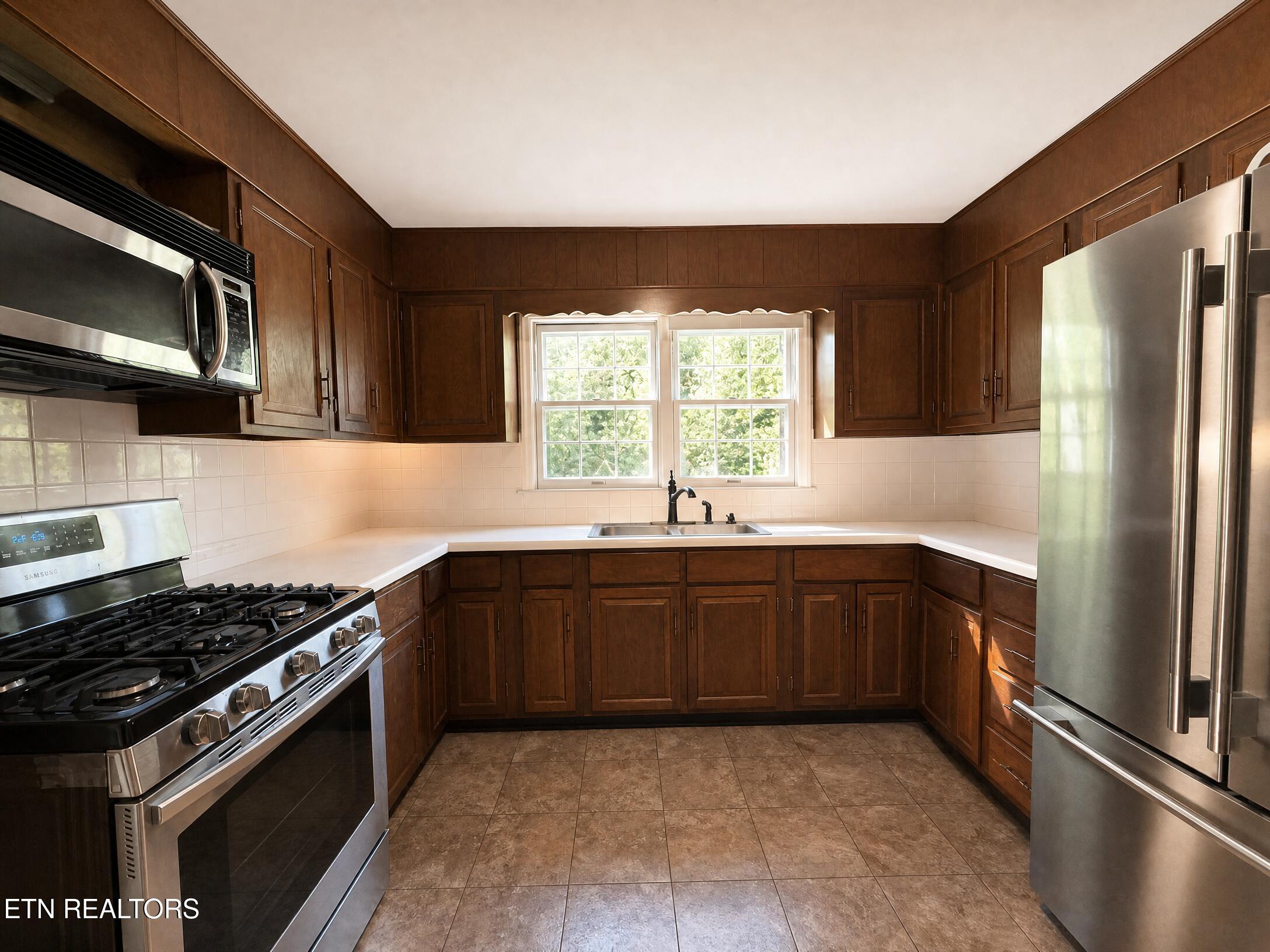4926 Beverly Road Knoxville TN 37918