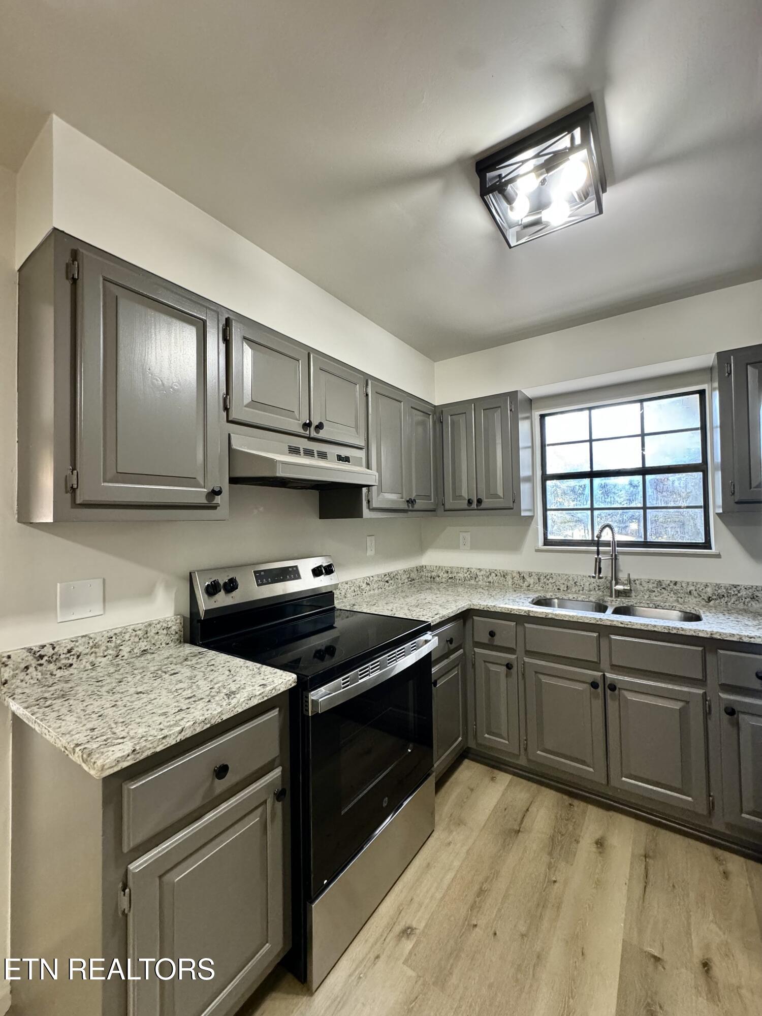 741 Dogwood Drive Madisonville TN 37354