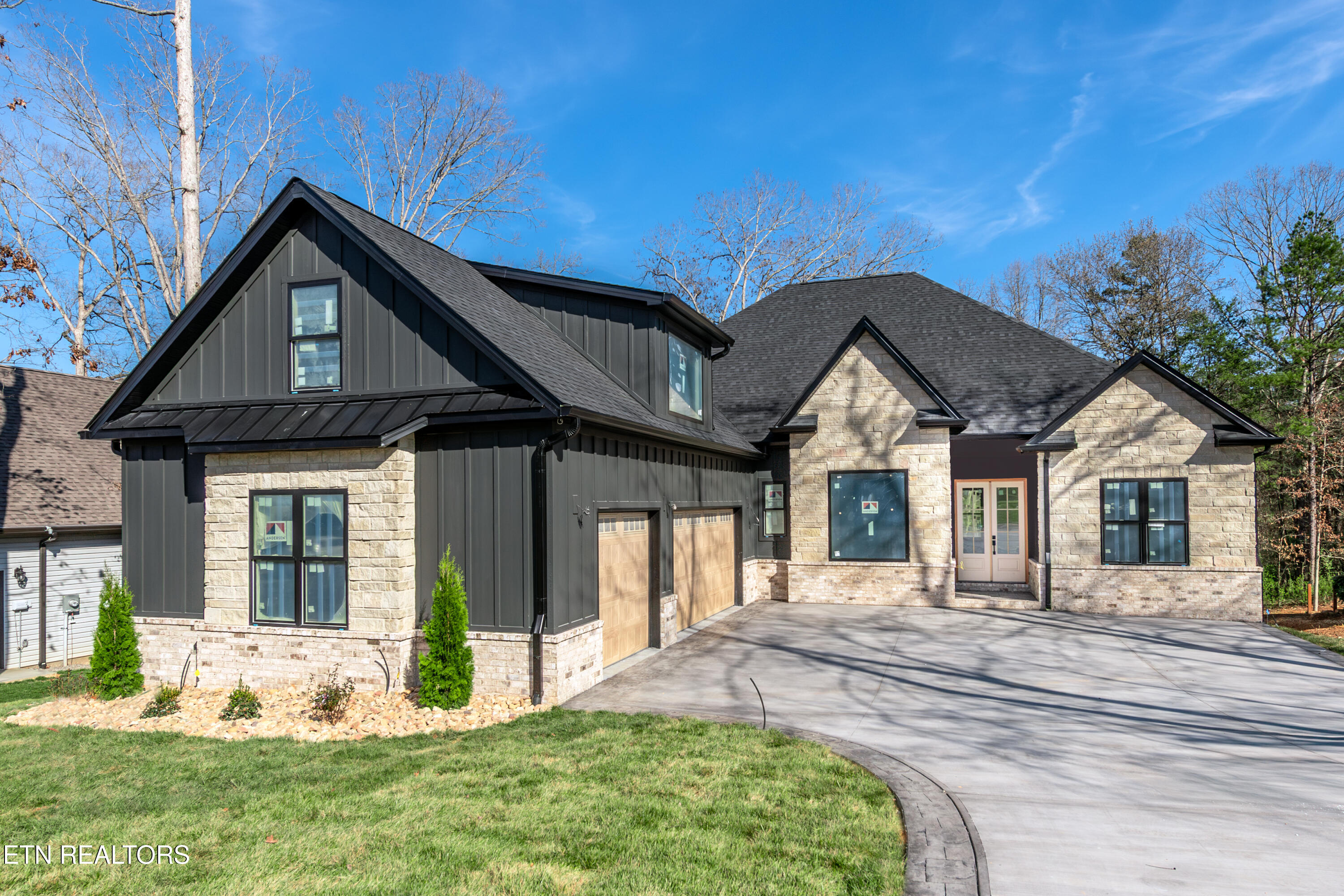 207 Ottawa Place Loudon TN 37774