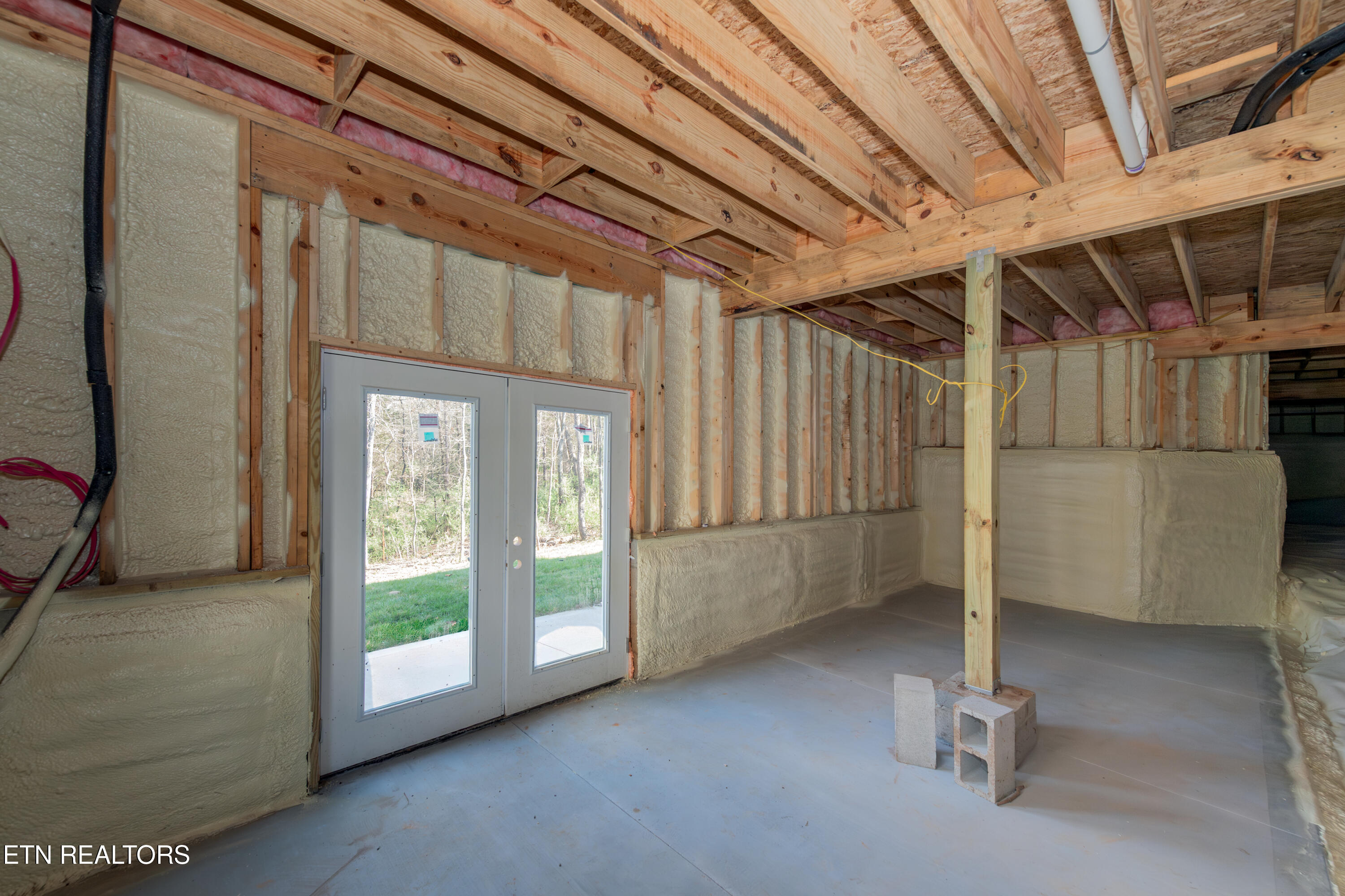 207 Ottawa Place Loudon TN 37774