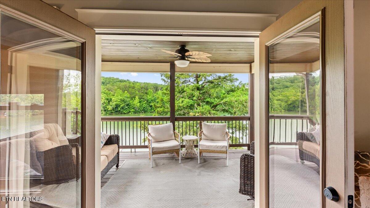 1021 Sanctuary Shores Way Sevierville TN 37876