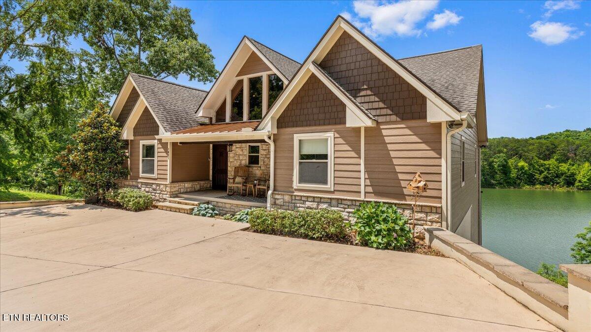 1021 Sanctuary Shores Way Sevierville TN 37876