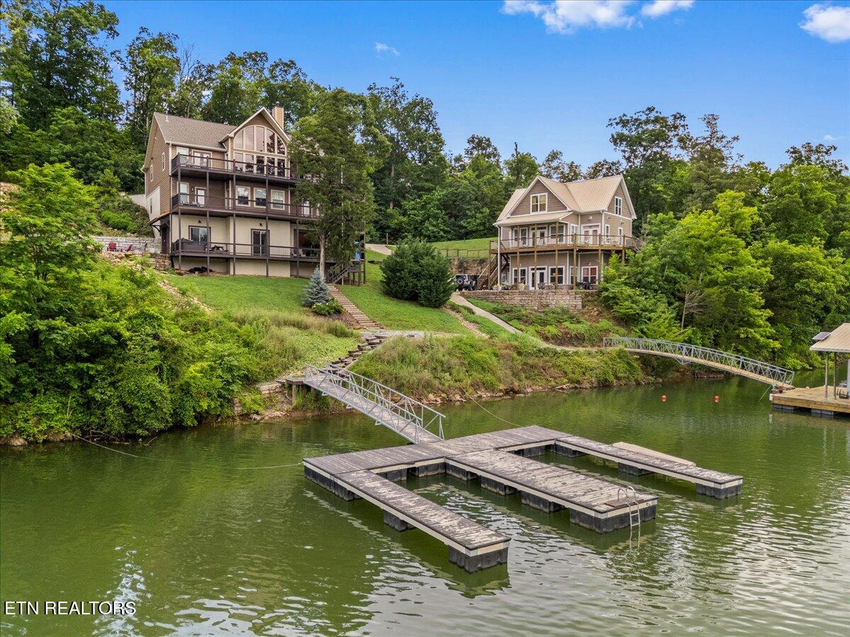 1021 Sanctuary Shores Way Sevierville TN 37876