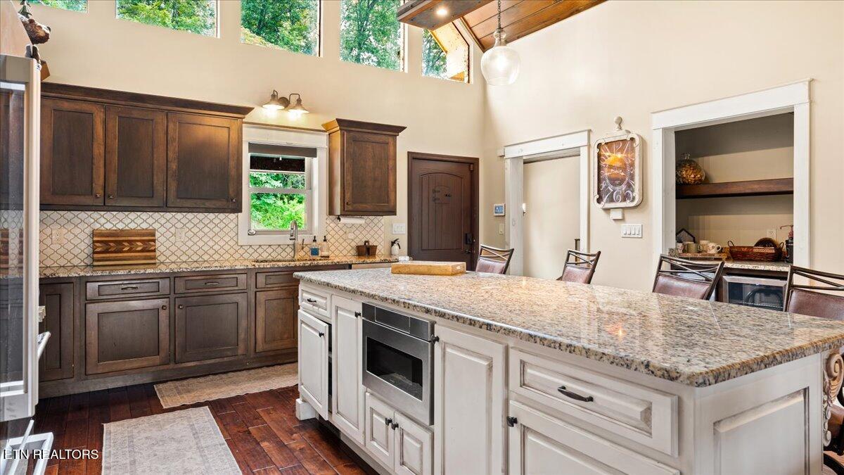 1021 Sanctuary Shores Way Sevierville TN 37876