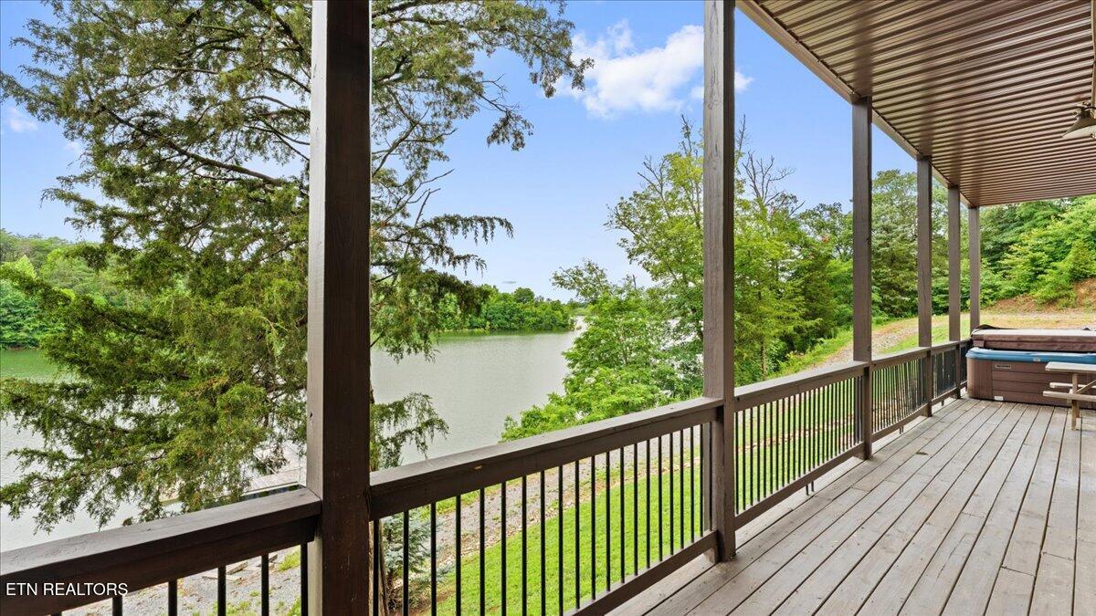1021 Sanctuary Shores Way Sevierville TN 37876