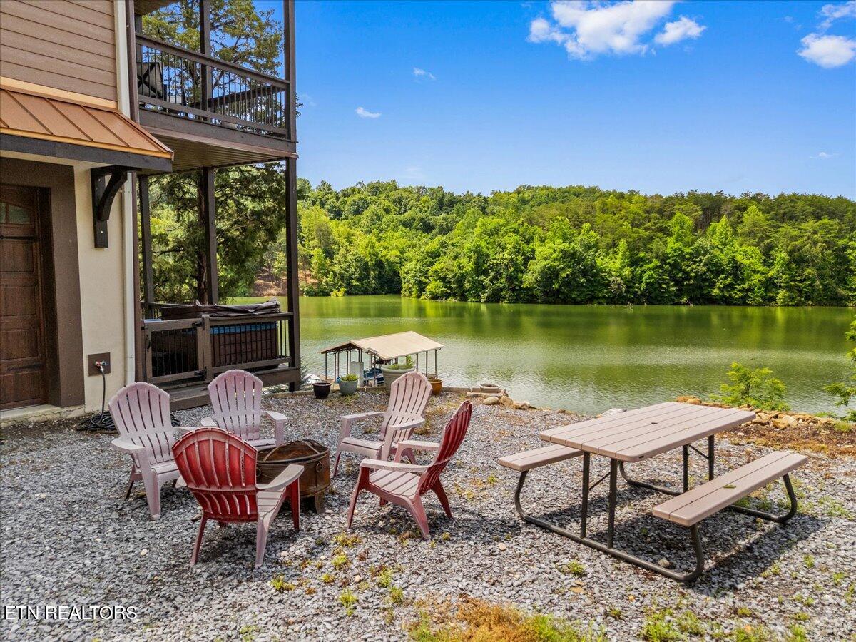 1021 Sanctuary Shores Way Sevierville TN 37876