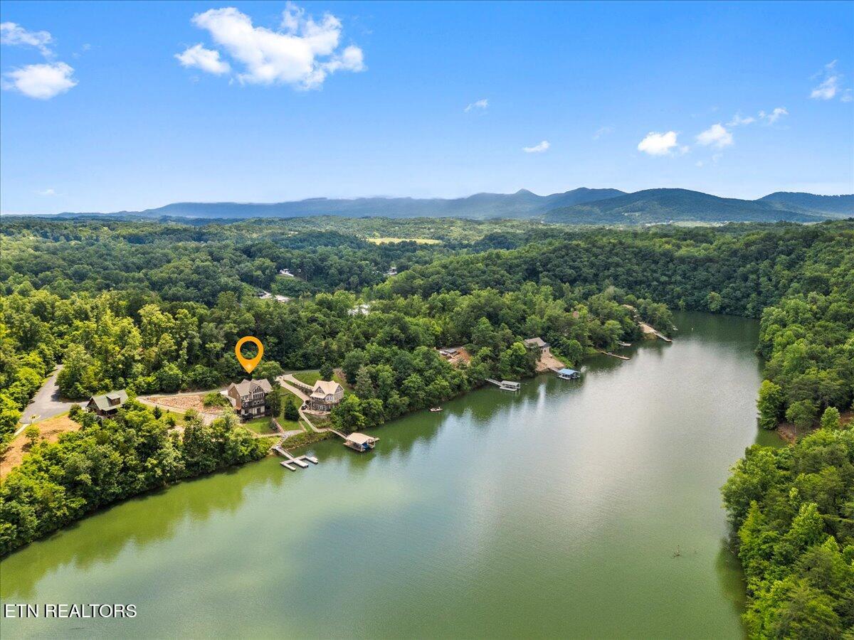 1021 Sanctuary Shores Way Sevierville TN 37876