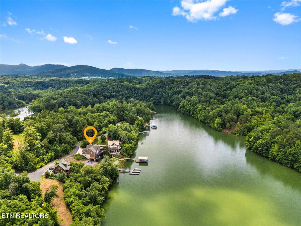 1021 Sanctuary Shores Way Sevierville TN 37876