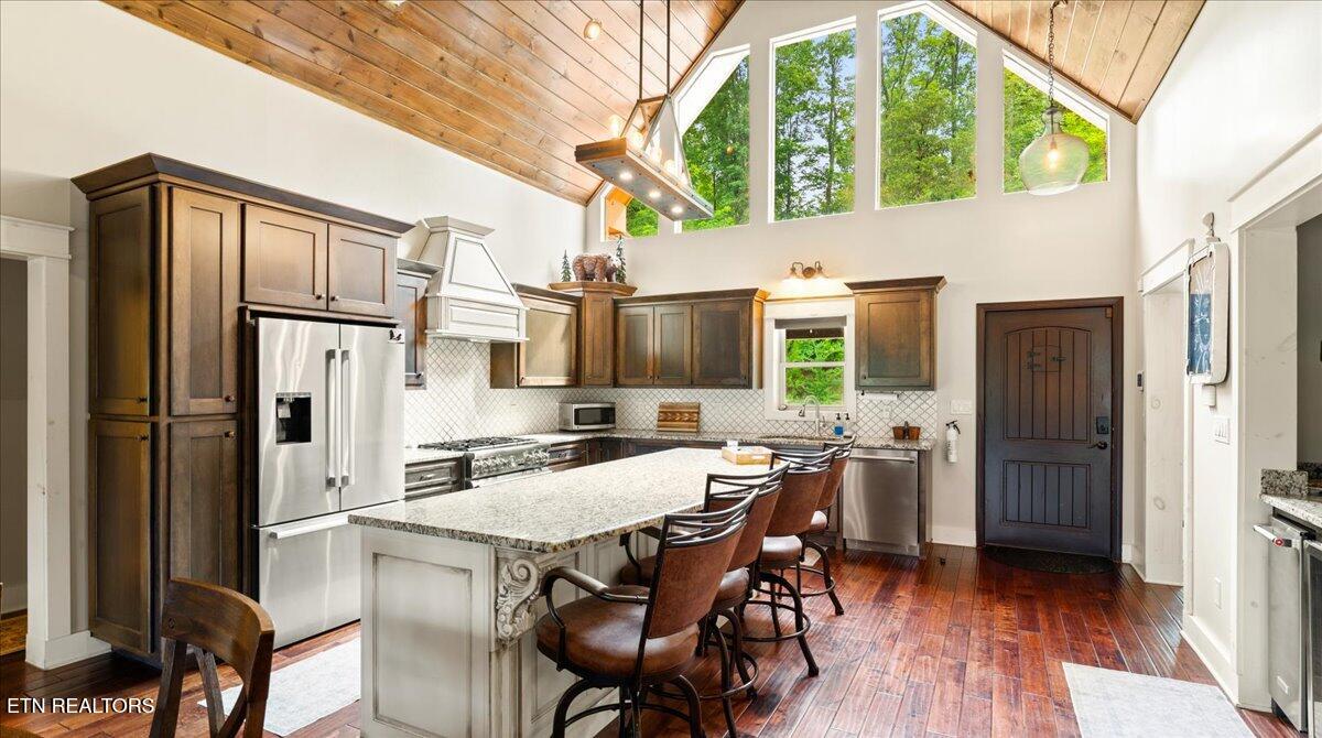 1021 Sanctuary Shores Way Sevierville TN 37876