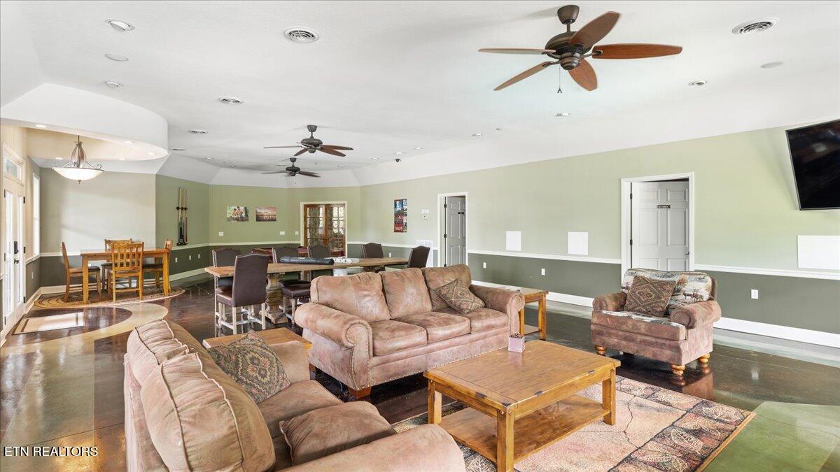 1021 Sanctuary Shores Way Sevierville TN 37876