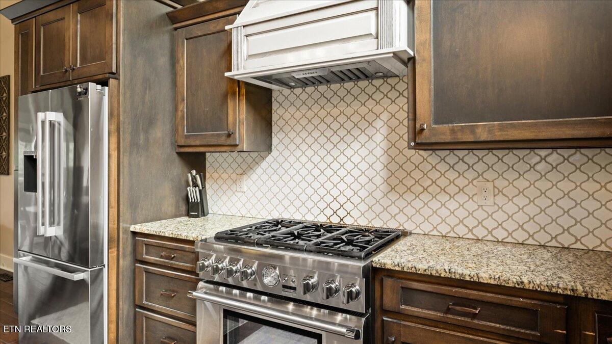 1021 Sanctuary Shores Way Sevierville TN 37876