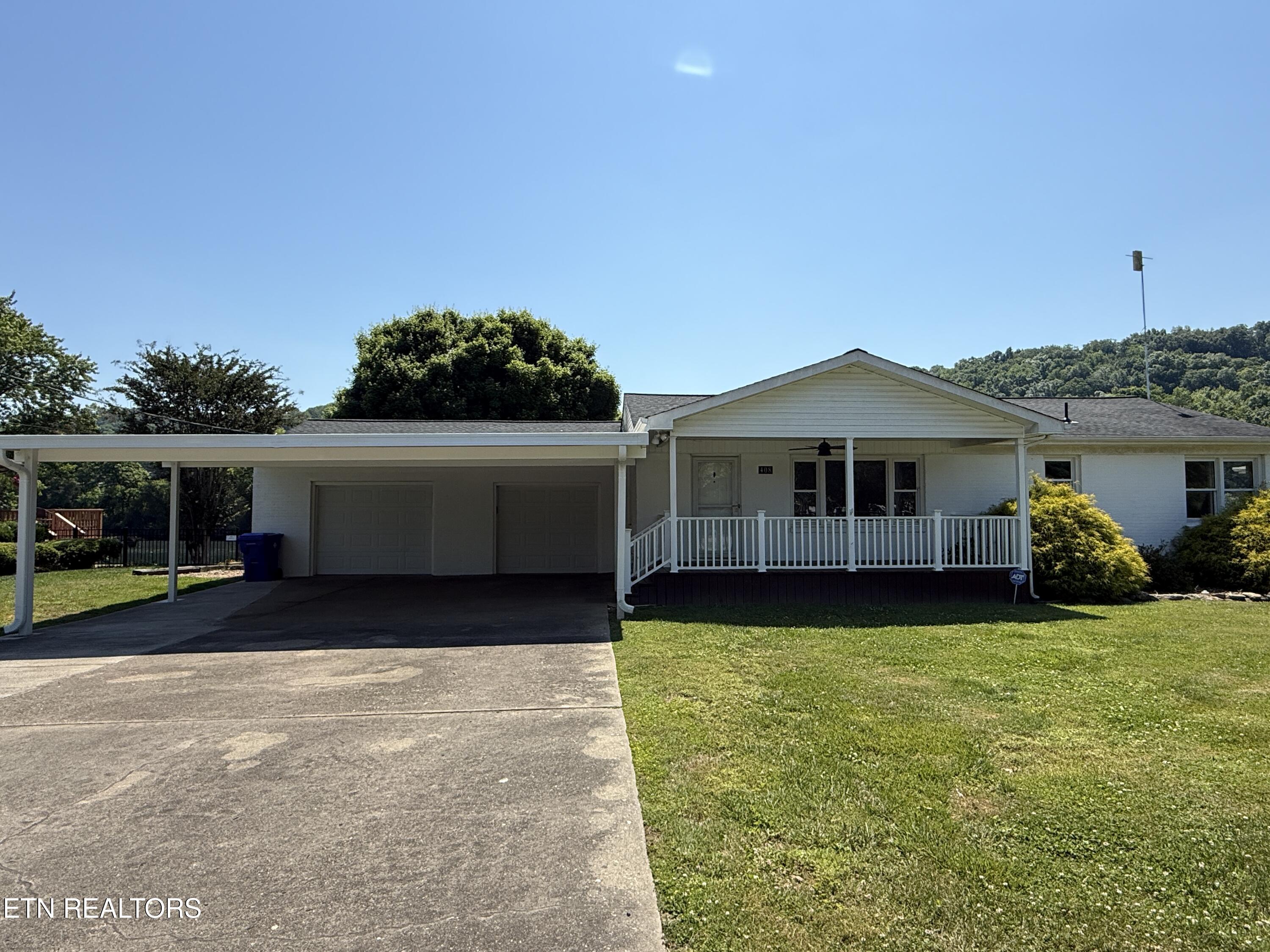 408 Riverside Drive Clinton TN 37716