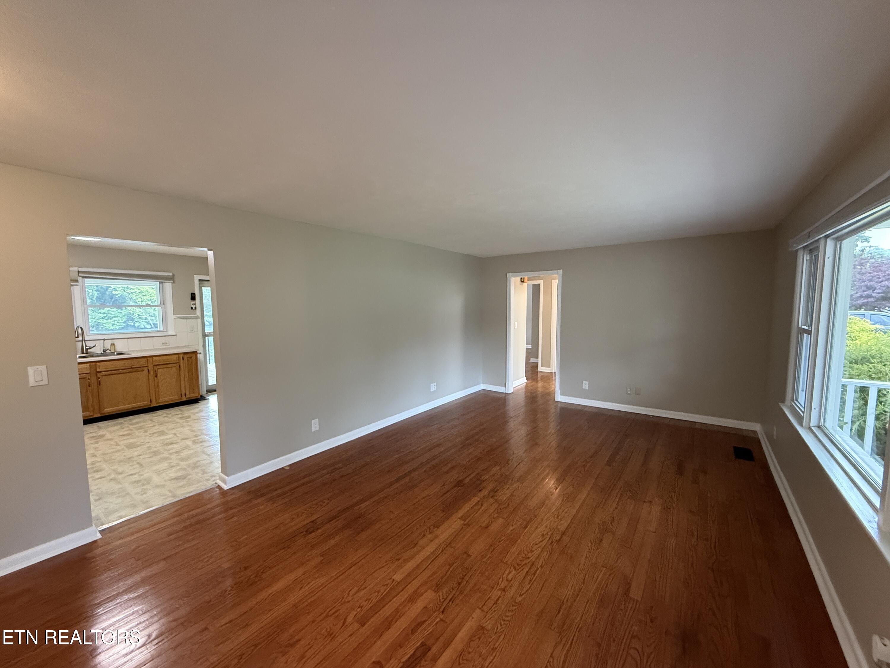408 Riverside Drive Clinton TN 37716