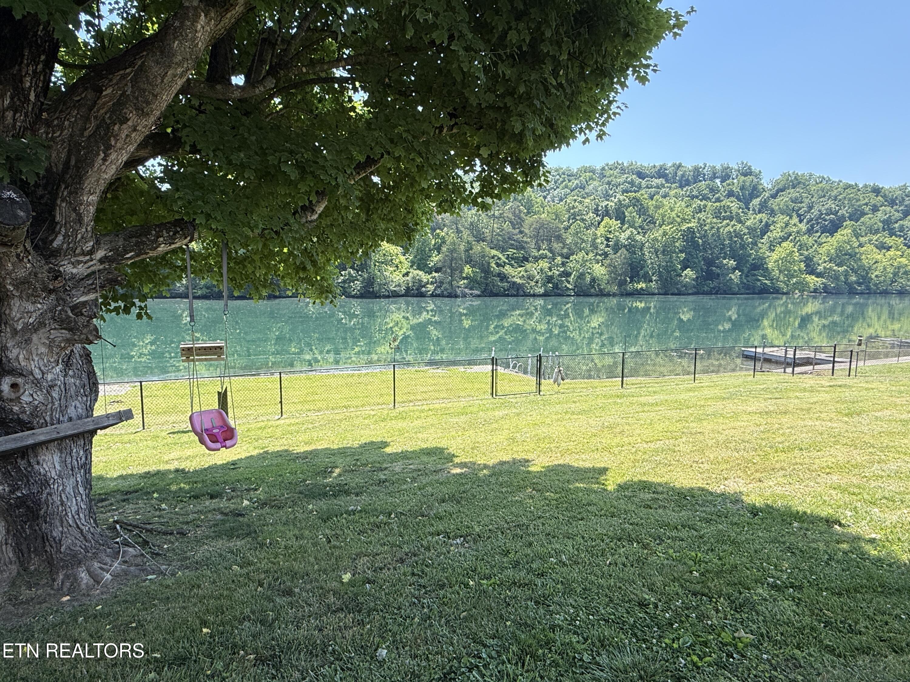 408 Riverside Drive Clinton TN 37716