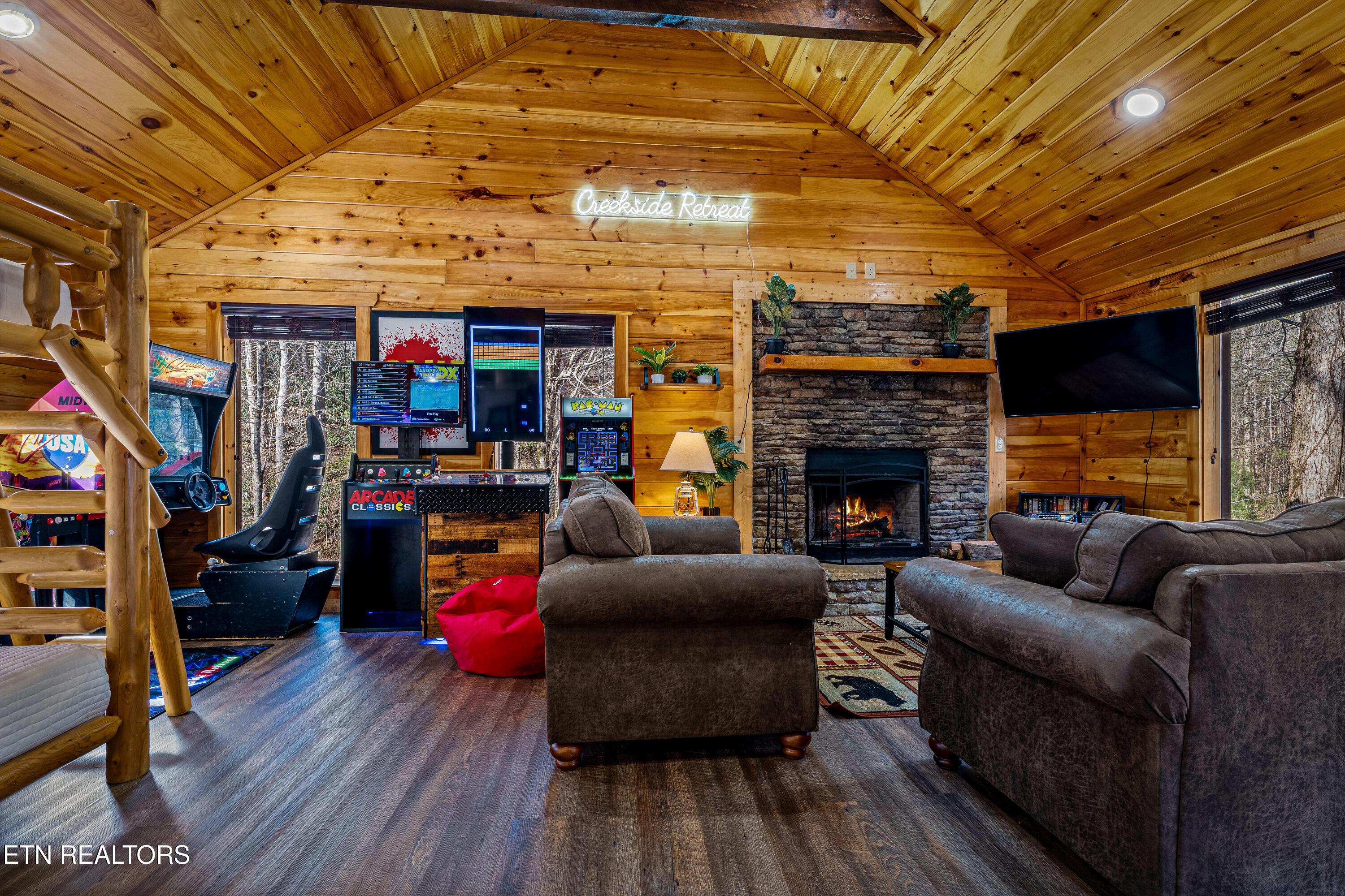 1610 Jobey Green Hollow Road Sevierville TN 37876