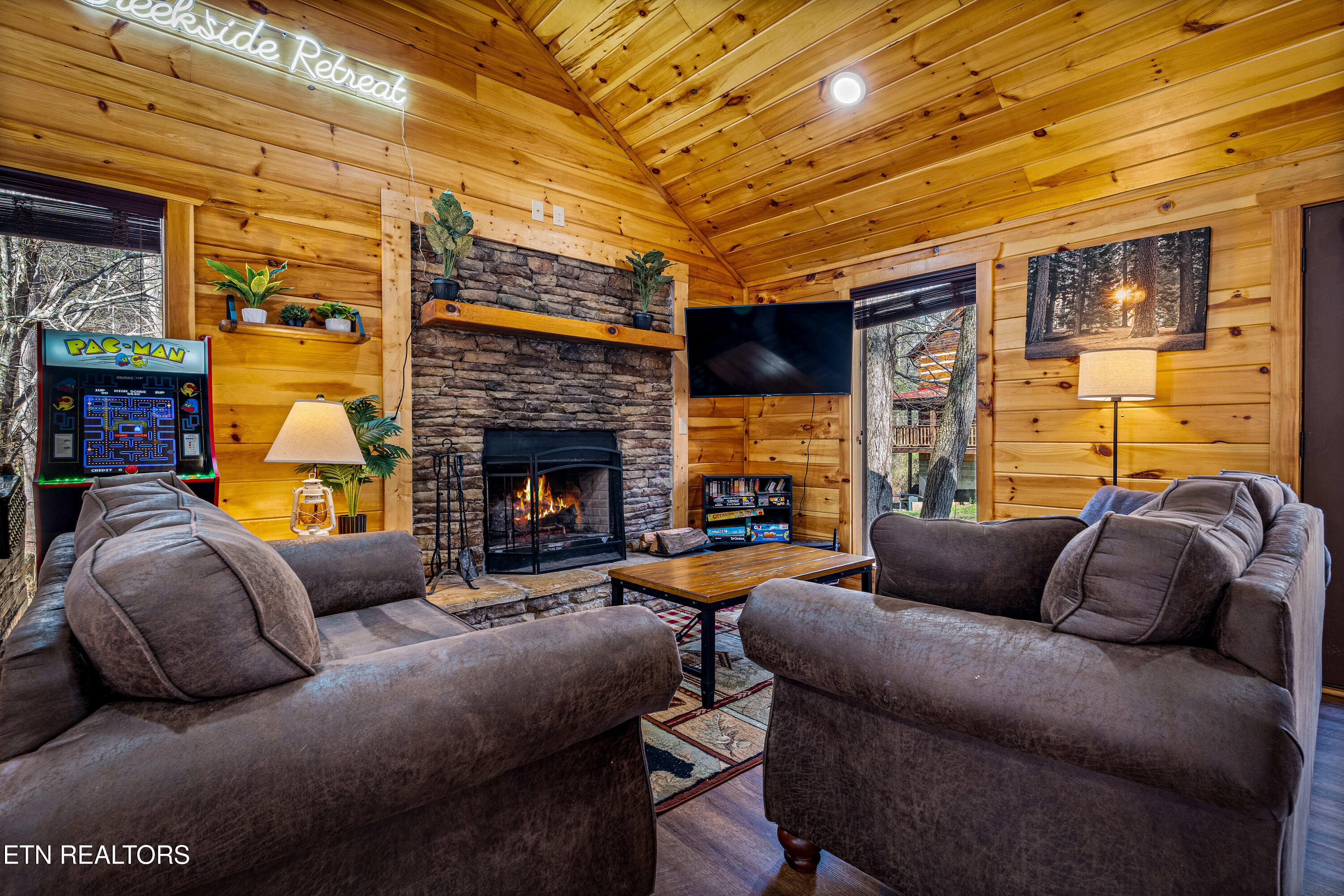 1610 Jobey Green Hollow Road Sevierville TN 37876